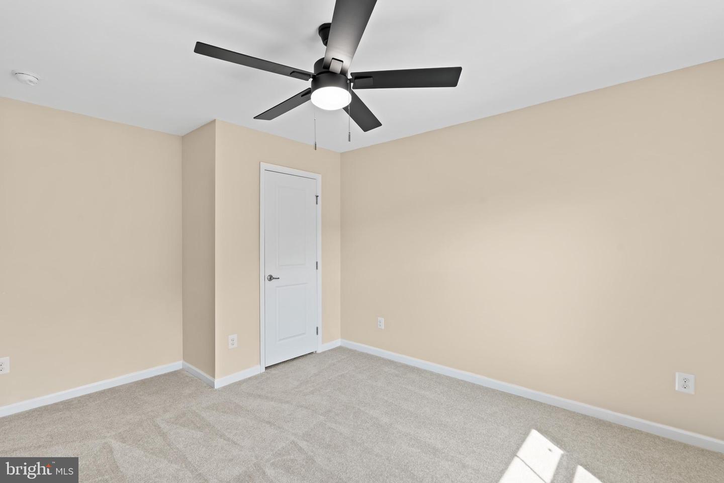 2307 SWEET PEPPERBRUSH LOOP, DUMFRIES, Virginia 22026, 4 Bedrooms Bedrooms, ,4 BathroomsBathrooms,Residential,For sale,2307 SWEET PEPPERBRUSH LOOP,VAPW2098178 MLS # VAPW2098178