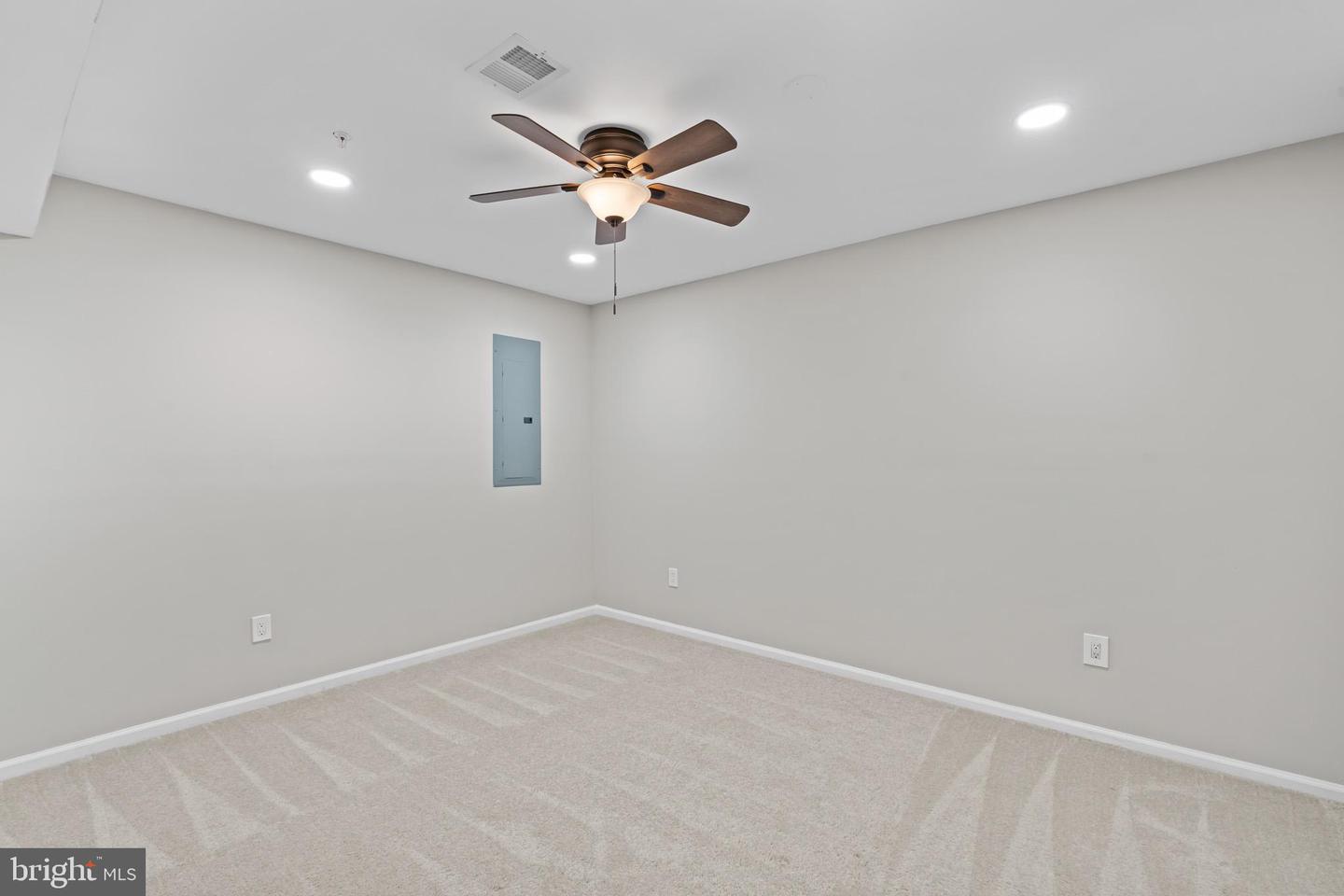 2307 SWEET PEPPERBRUSH LOOP, DUMFRIES, Virginia 22026, 4 Bedrooms Bedrooms, ,4 BathroomsBathrooms,Residential,For sale,2307 SWEET PEPPERBRUSH LOOP,VAPW2098178 MLS # VAPW2098178