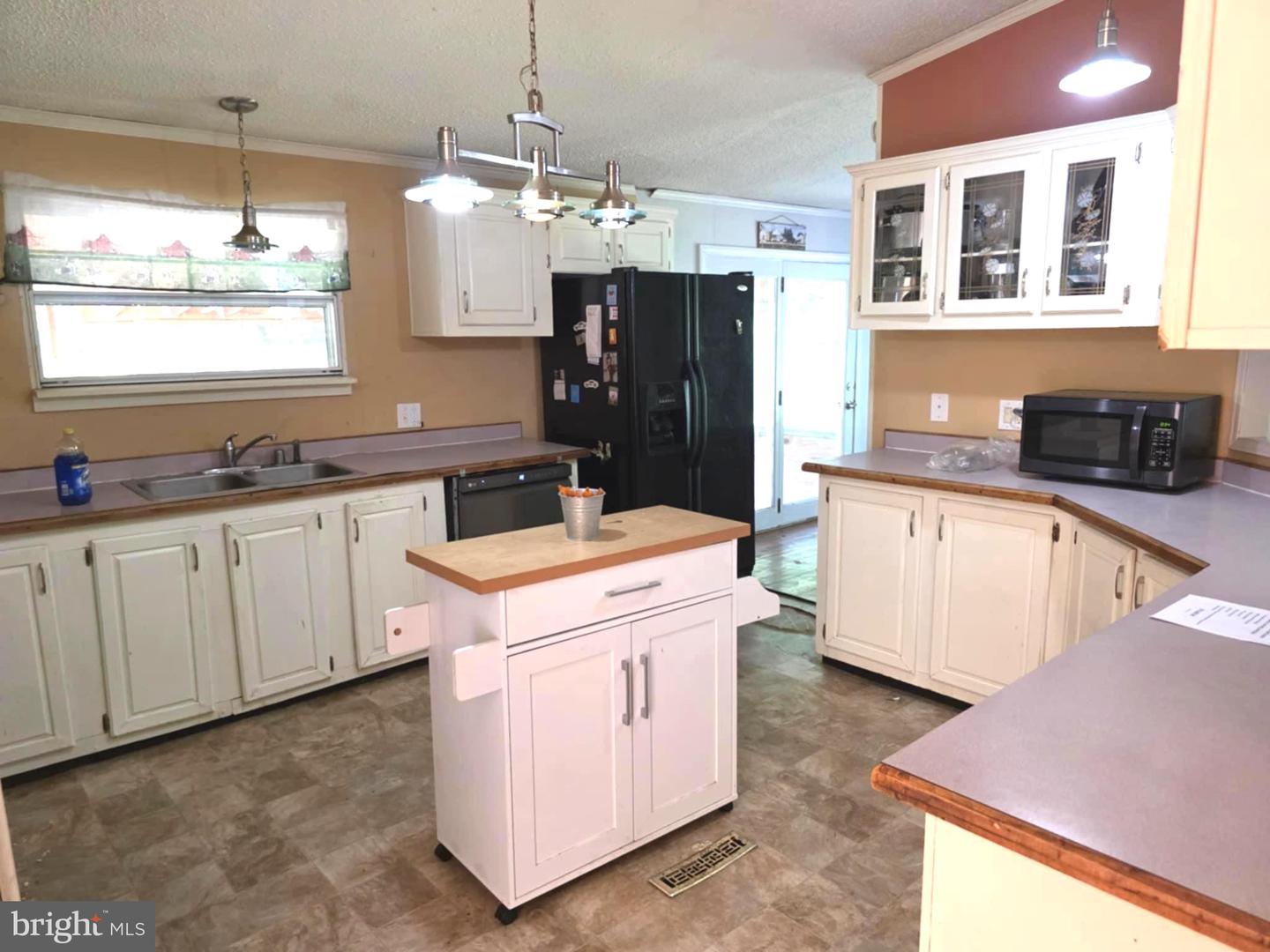 14239 NELSON HILL RD, MILFORD, Virginia 22514, 3 Bedrooms Bedrooms, ,2 BathroomsBathrooms,Residential,For sale,14239 NELSON HILL RD,VACV2008410 MLS # VACV2008410