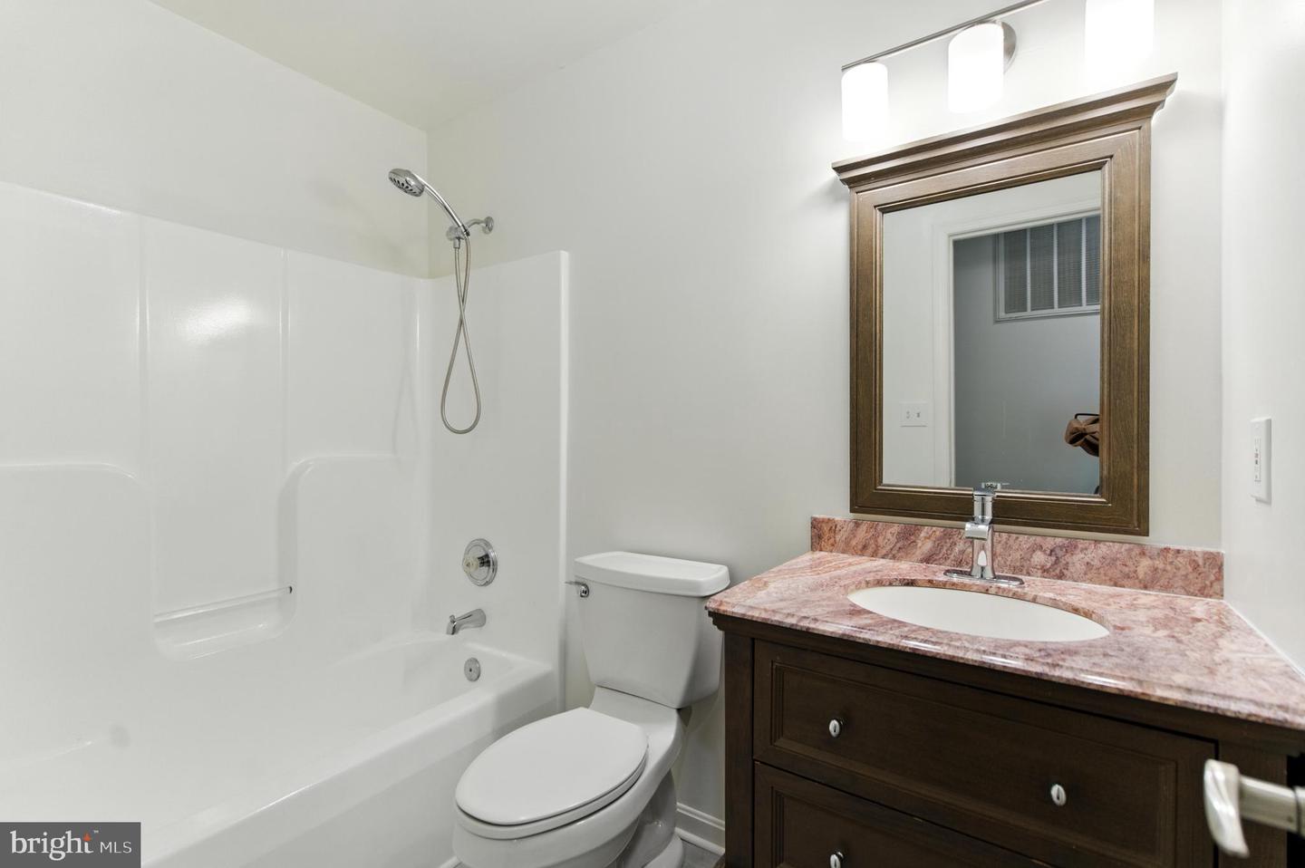 295 JACKSON ST, WARRENTON, Virginia 20186, 3 Bedrooms Bedrooms, ,2 BathroomsBathrooms,Residential,For sale,295 JACKSON ST,VAFQ2017240 MLS # VAFQ2017240