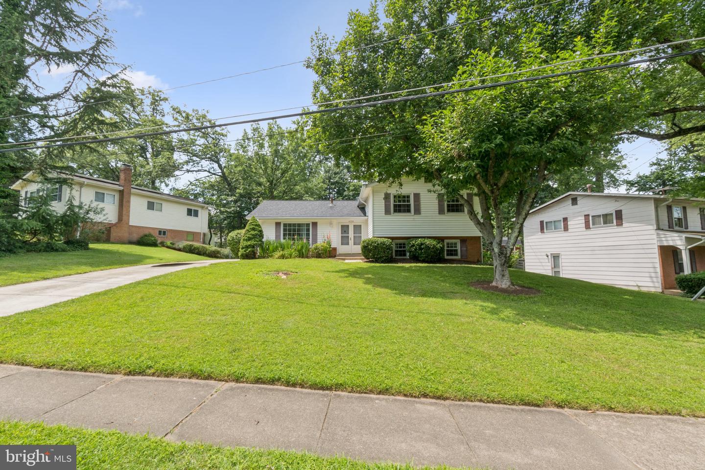 4700 TWINBROOK RD, FAIRFAX, Virginia 22032, 5 Bedrooms Bedrooms, ,3 BathroomsBathrooms,Residential,For sale,4700 TWINBROOK RD,VAFX2252676 MLS # VAFX2252676