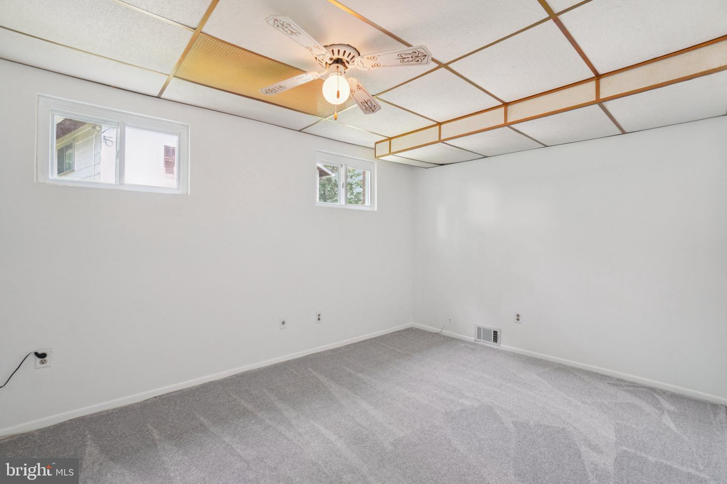 4700 TWINBROOK RD, FAIRFAX, Virginia 22032, 5 Bedrooms Bedrooms, ,3 BathroomsBathrooms,Residential,For sale,4700 TWINBROOK RD,VAFX2252676 MLS # VAFX2252676