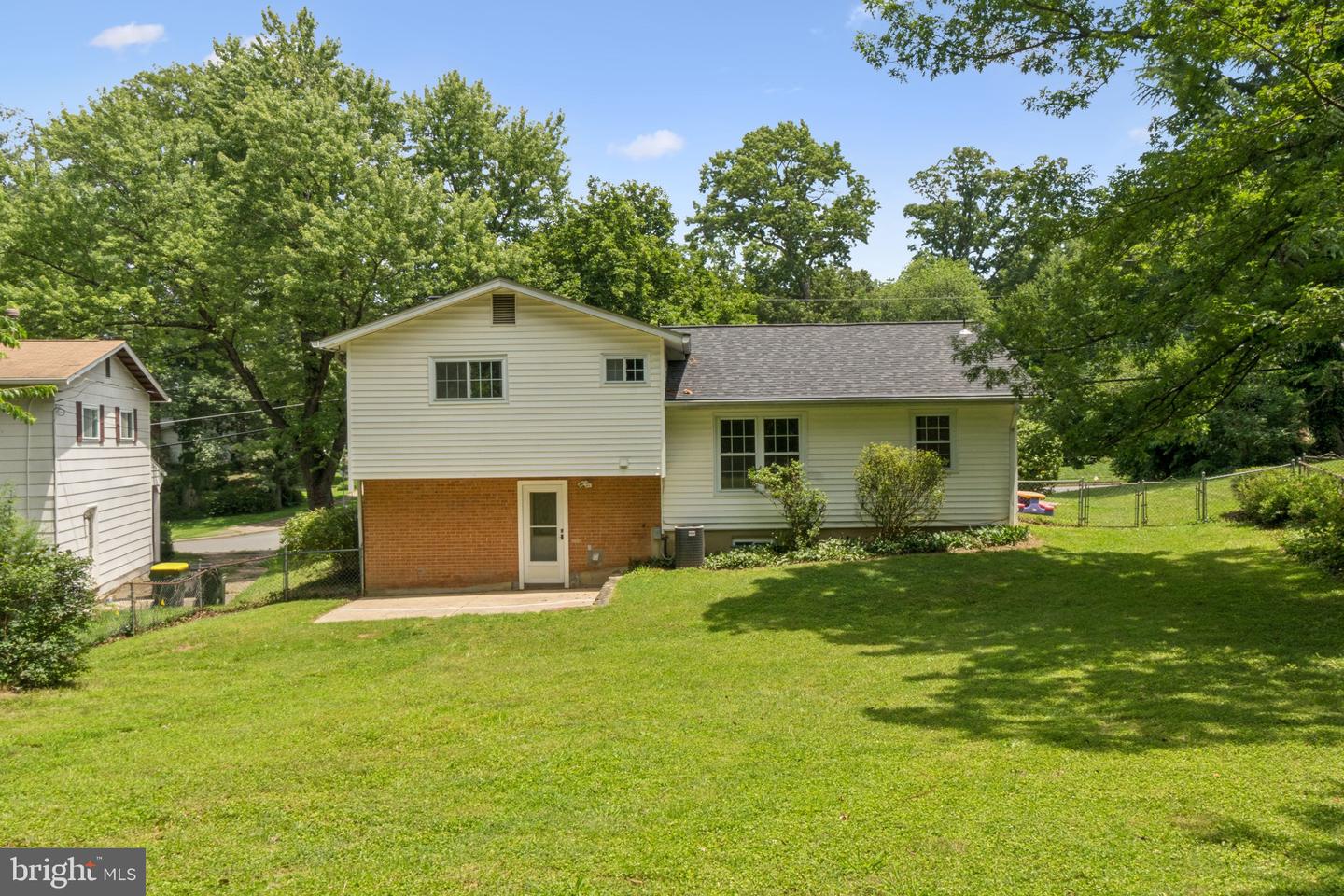 4700 TWINBROOK RD, FAIRFAX, Virginia 22032, 5 Bedrooms Bedrooms, ,3 BathroomsBathrooms,Residential,For sale,4700 TWINBROOK RD,VAFX2252676 MLS # VAFX2252676