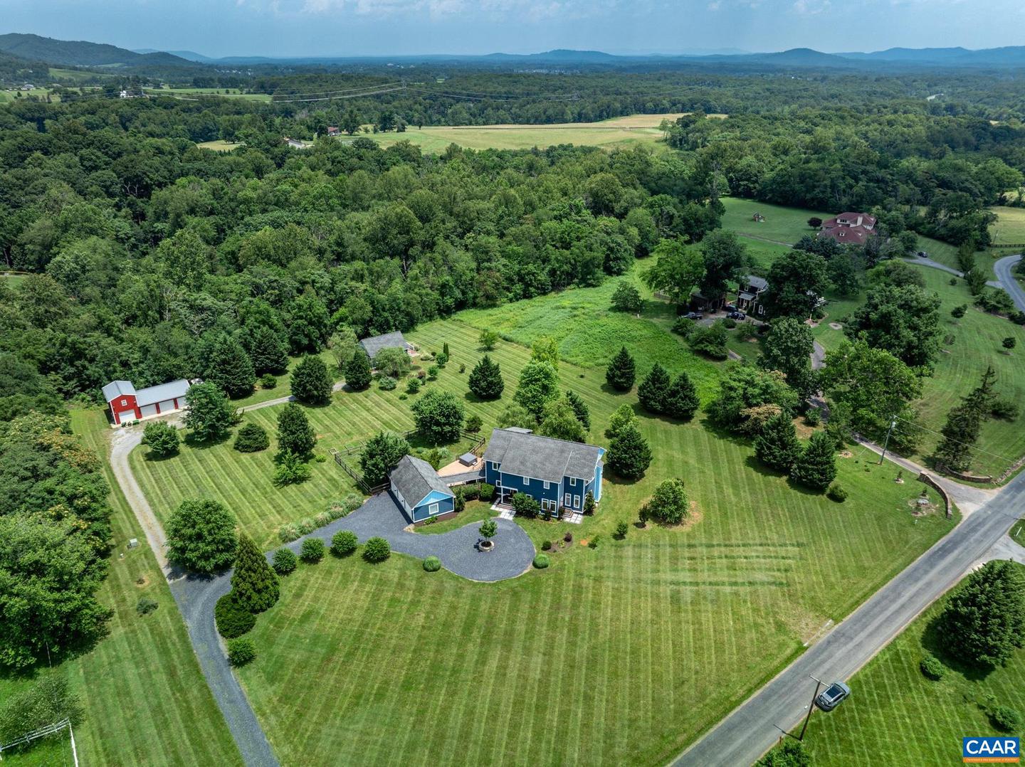 7520 & 7522 GREENWOOD STATION RD, GREENWOOD, Virginia 22943, 5 Bedrooms Bedrooms, ,4 BathroomsBathrooms,Residential,For sale,7520 & 7522 GREENWOOD STATION RD,666270 MLS # 666270