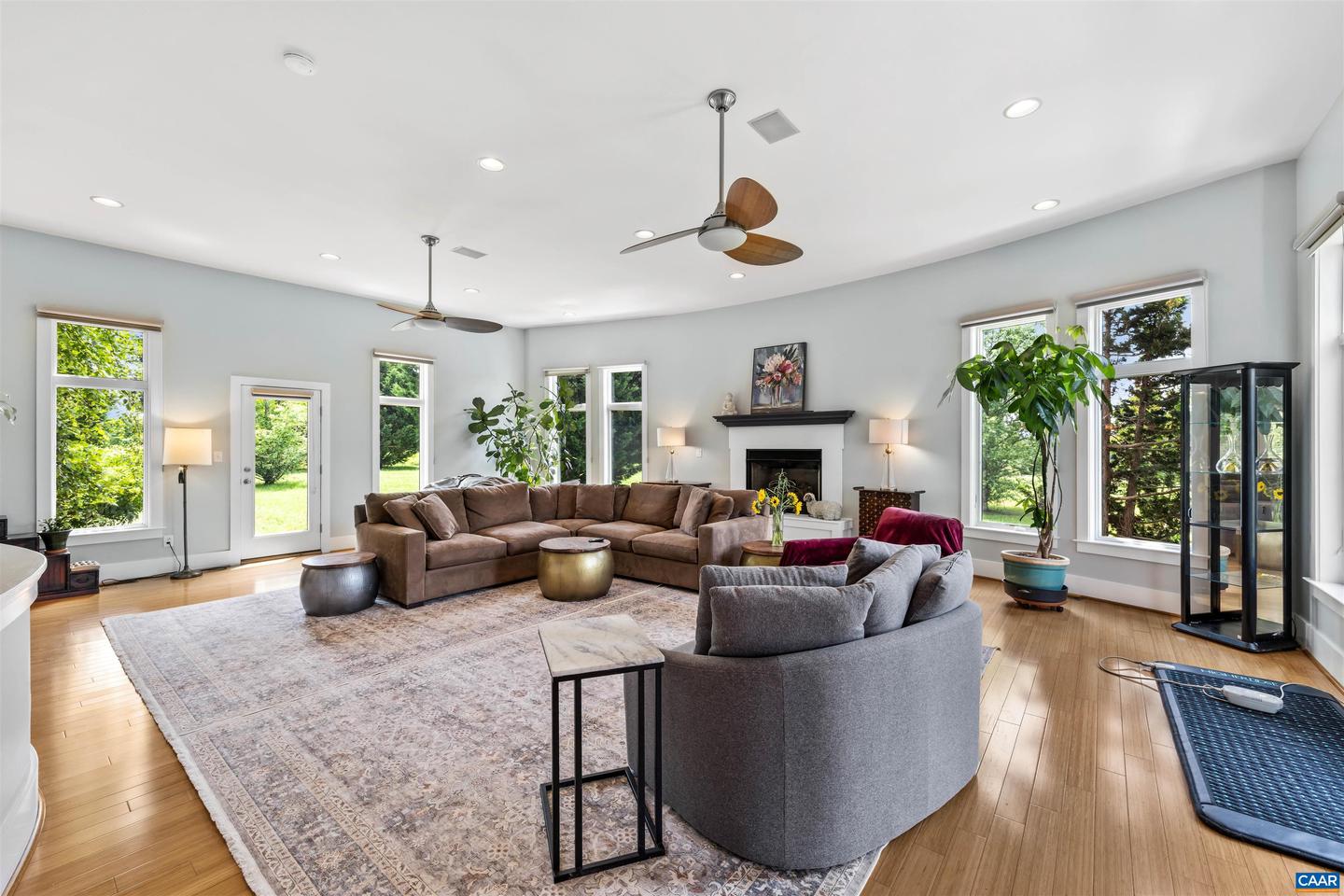 7520 & 7522 GREENWOOD STATION RD, GREENWOOD, Virginia 22943, 5 Bedrooms Bedrooms, ,4 BathroomsBathrooms,Residential,For sale,7520 & 7522 GREENWOOD STATION RD,666270 MLS # 666270
