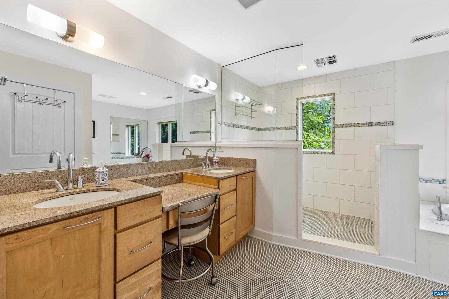 7520 & 7522 GREENWOOD STATION RD, GREENWOOD, Virginia 22943, 5 Bedrooms Bedrooms, ,4 BathroomsBathrooms,Residential,For sale,7520 & 7522 GREENWOOD STATION RD,666270 MLS # 666270