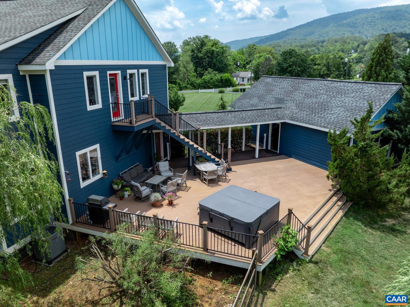 7520 & 7522 GREENWOOD STATION RD, GREENWOOD, Virginia 22943, 5 Bedrooms Bedrooms, ,4 BathroomsBathrooms,Residential,For sale,7520 & 7522 GREENWOOD STATION RD,666270 MLS # 666270