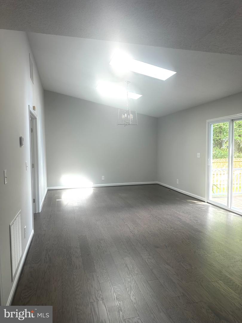 118 OAKWOOD DR, STAFFORD, Virginia 22554, 3 Bedrooms Bedrooms, ,2 BathroomsBathrooms,Residential,For sale,118 OAKWOOD DR,VAST2040404 MLS # VAST2040404