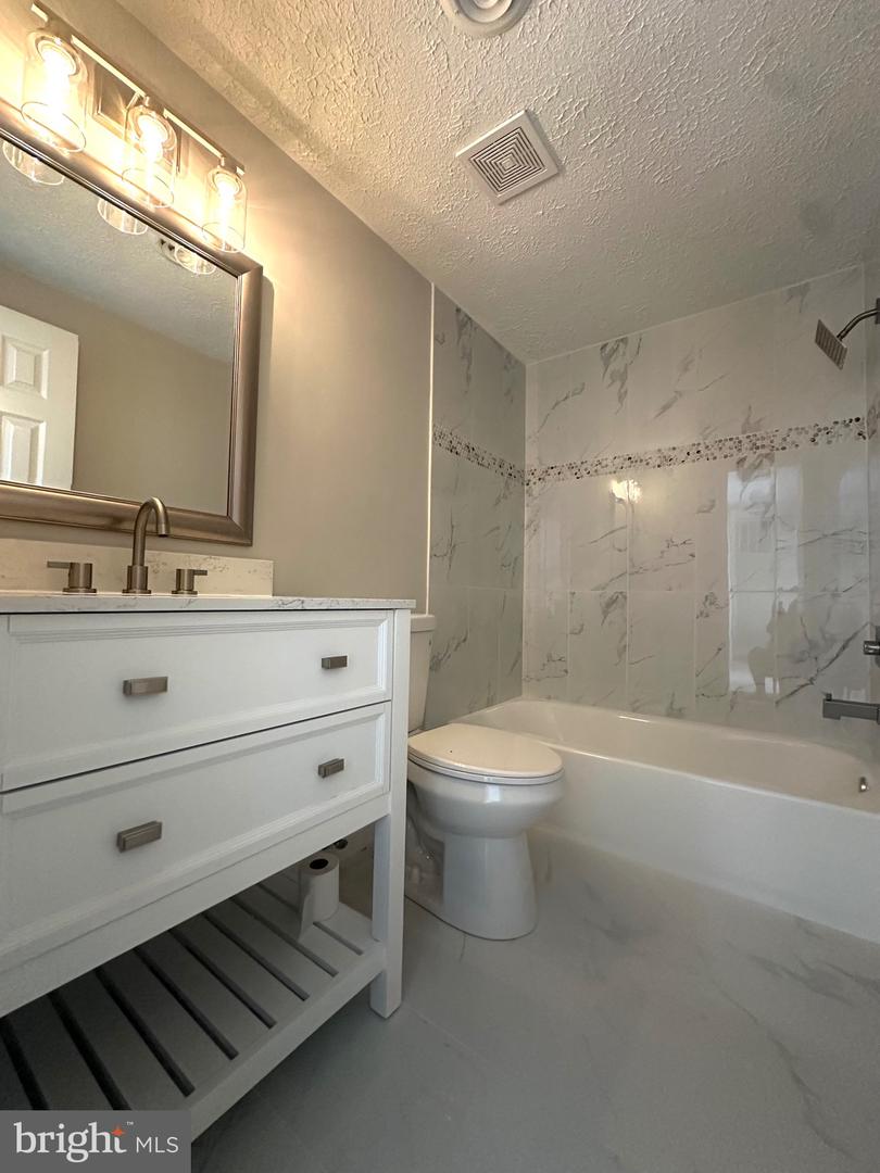 118 OAKWOOD DR, STAFFORD, Virginia 22554, 3 Bedrooms Bedrooms, ,2 BathroomsBathrooms,Residential,For sale,118 OAKWOOD DR,VAST2040404 MLS # VAST2040404