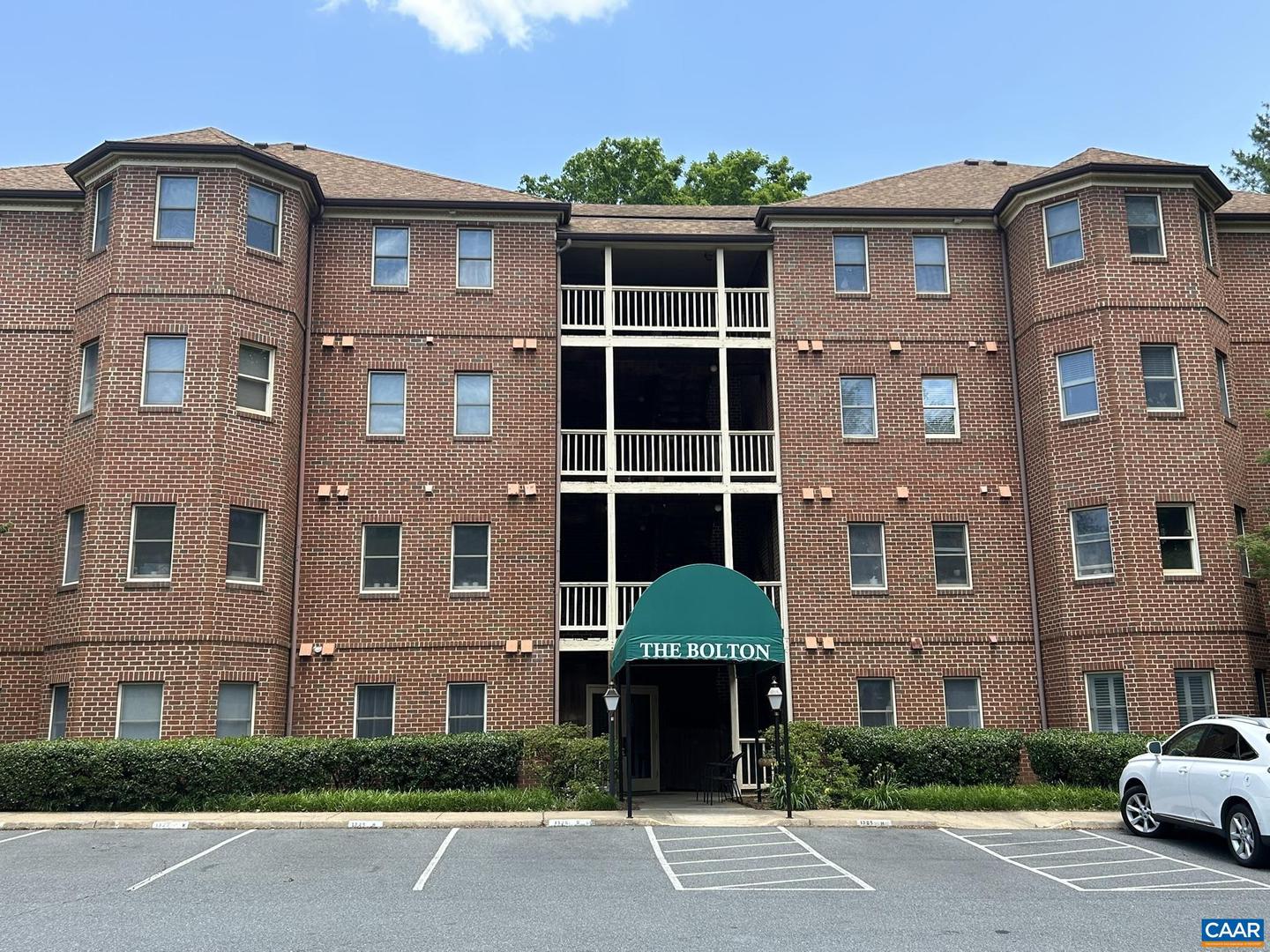 1325 BRANCHLANDS DR #A, CHARLOTTESVILLE, Virginia 22901, 2 Bedrooms Bedrooms, ,2 BathroomsBathrooms,Residential,For sale,1325 BRANCHLANDS DR #A,666400 MLS # 666400