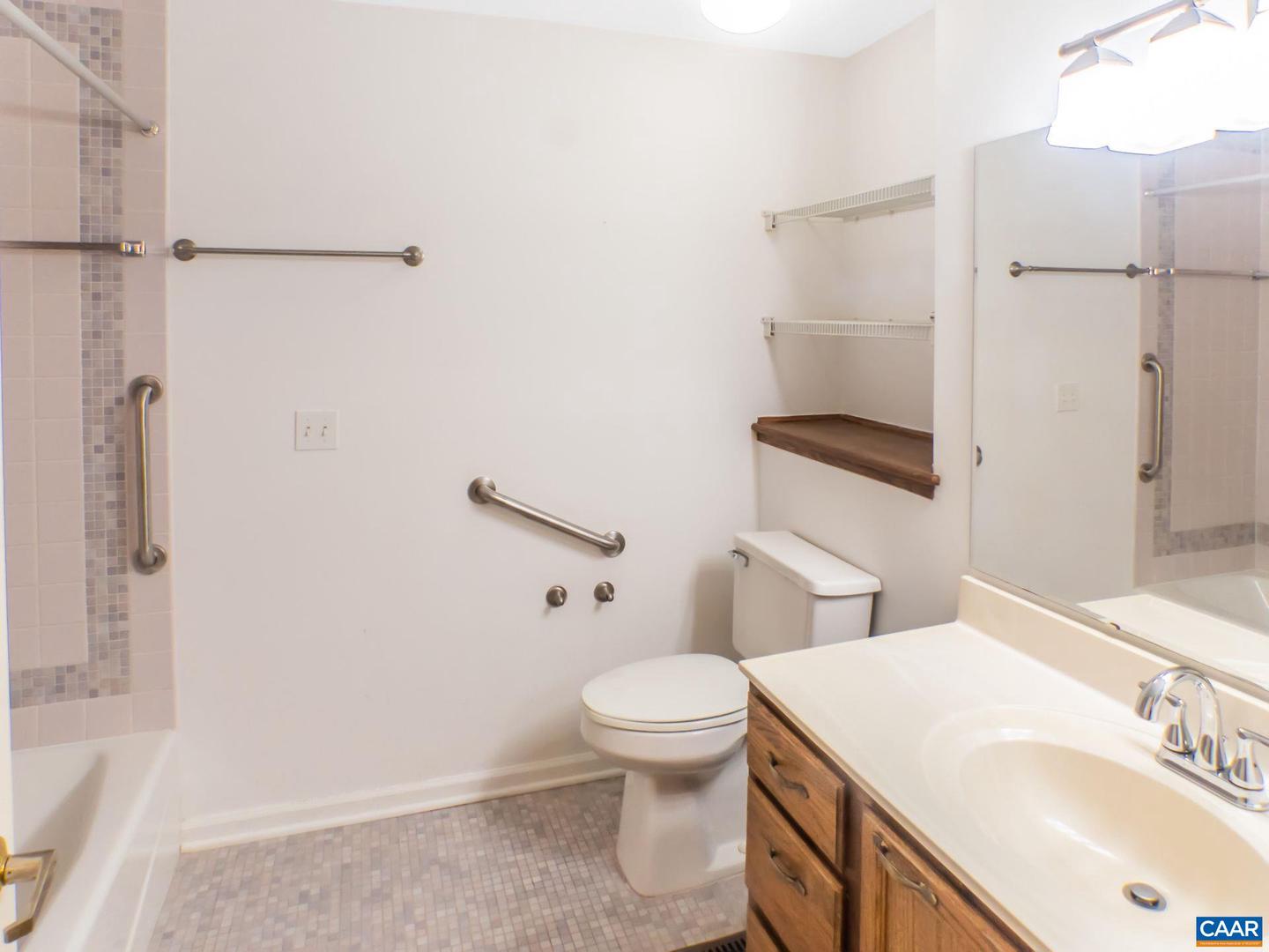 1325 BRANCHLANDS DR #A, CHARLOTTESVILLE, Virginia 22901, 2 Bedrooms Bedrooms, ,2 BathroomsBathrooms,Residential,For sale,1325 BRANCHLANDS DR #A,666400 MLS # 666400