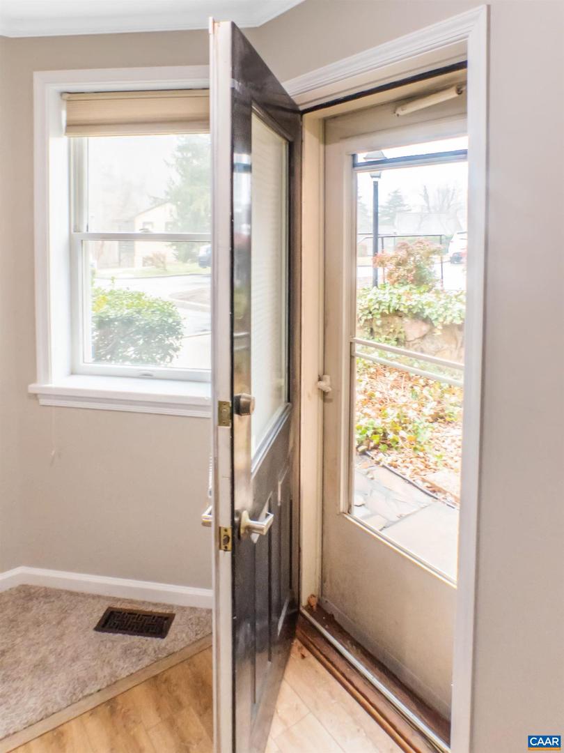 1325 BRANCHLANDS DR #A, CHARLOTTESVILLE, Virginia 22901, 2 Bedrooms Bedrooms, ,2 BathroomsBathrooms,Residential,For sale,1325 BRANCHLANDS DR #A,666400 MLS # 666400