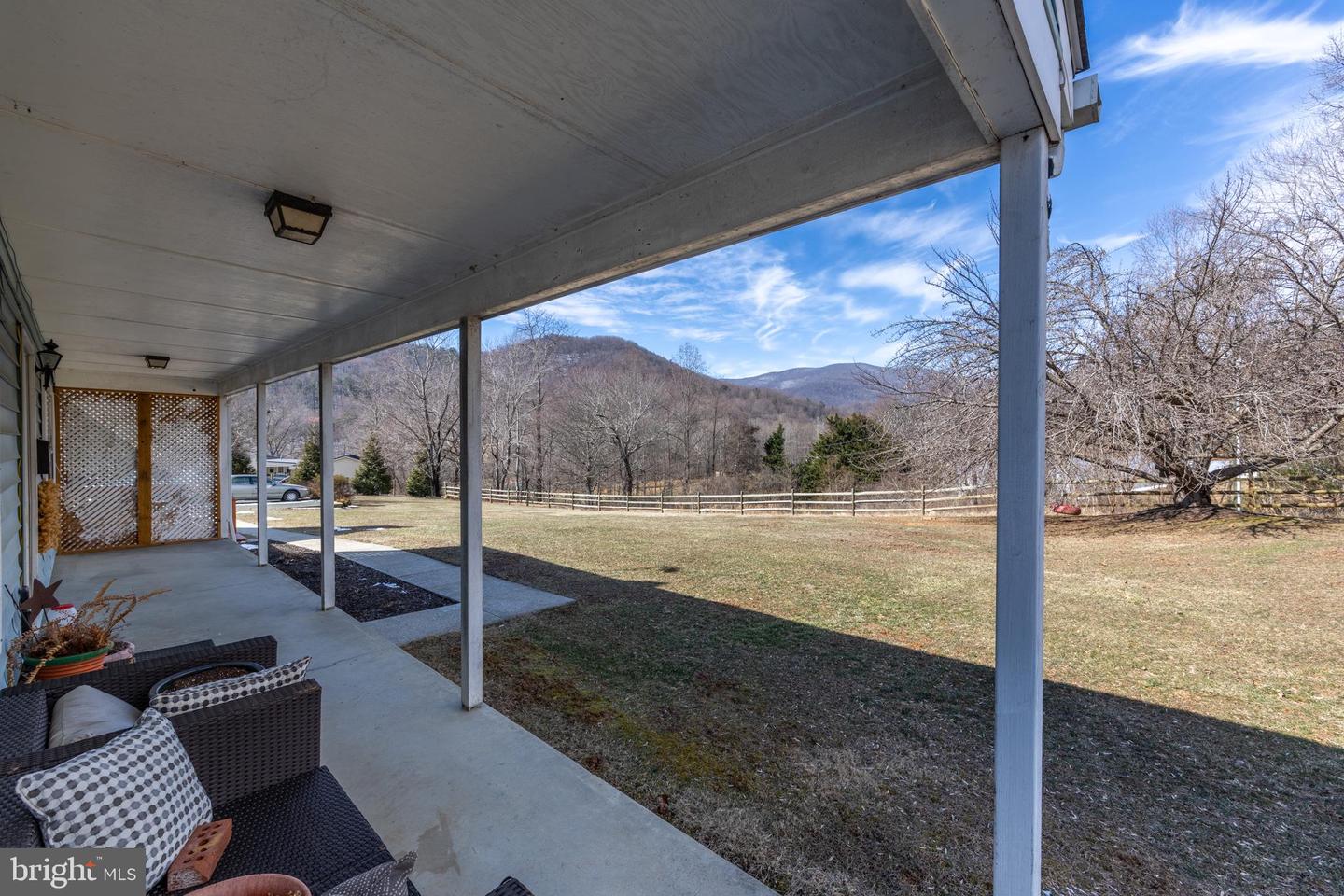 165 BROKENBACK MOUNTAIN RD, FREE UNION, Virginia 22940, 6 Bedrooms Bedrooms, ,3 BathroomsBathrooms,Residential,For sale,165 BROKENBACK MOUNTAIN RD,VAGR2000730 MLS # VAGR2000730