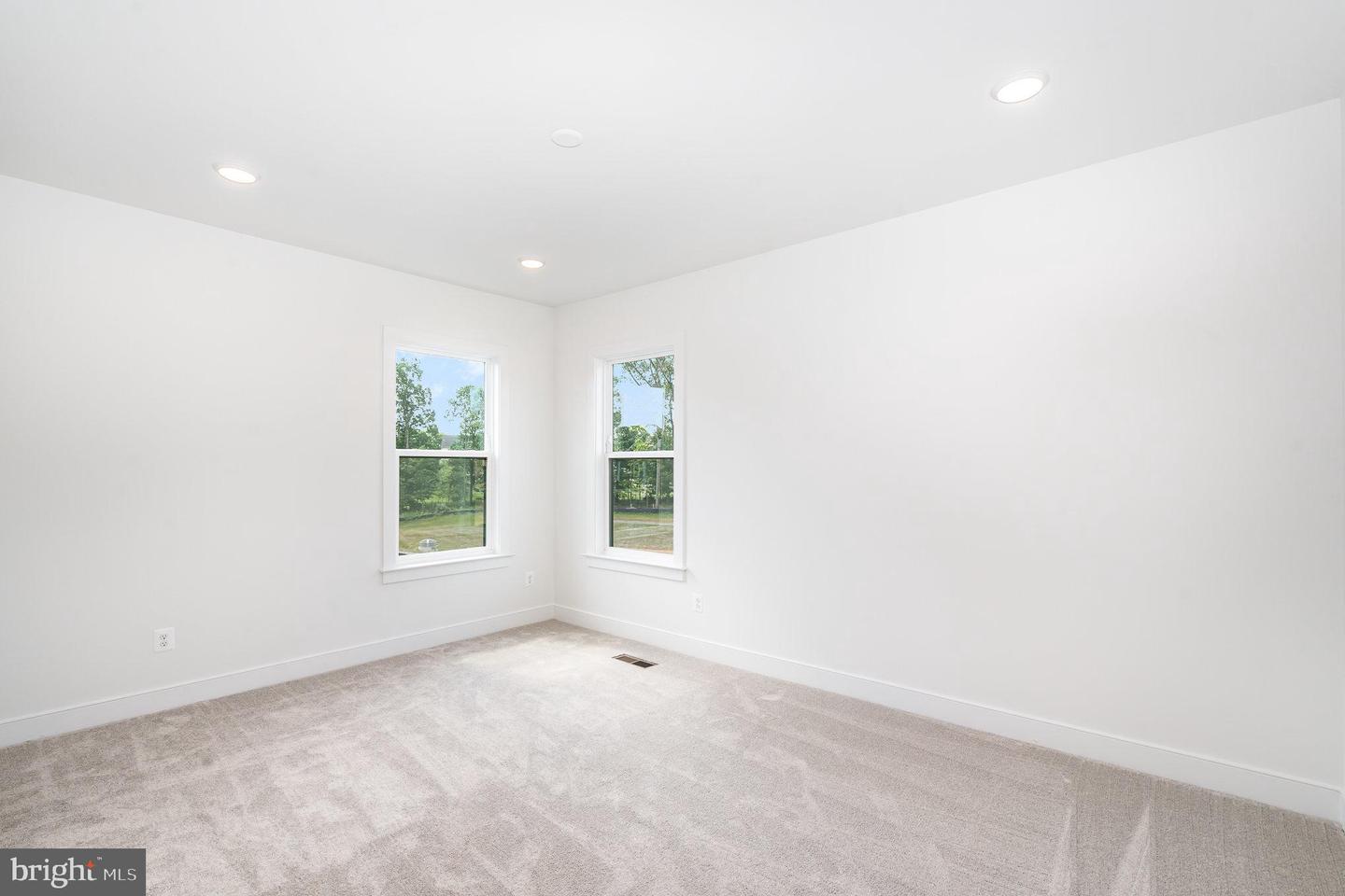 18389 SUGAR SNAP CIR, LEESBURG, Virginia 20176, 5 Bedrooms Bedrooms, ,5 BathroomsBathrooms,Residential,For sale,18389 SUGAR SNAP CIR,VALO2101248 MLS # VALO2101248