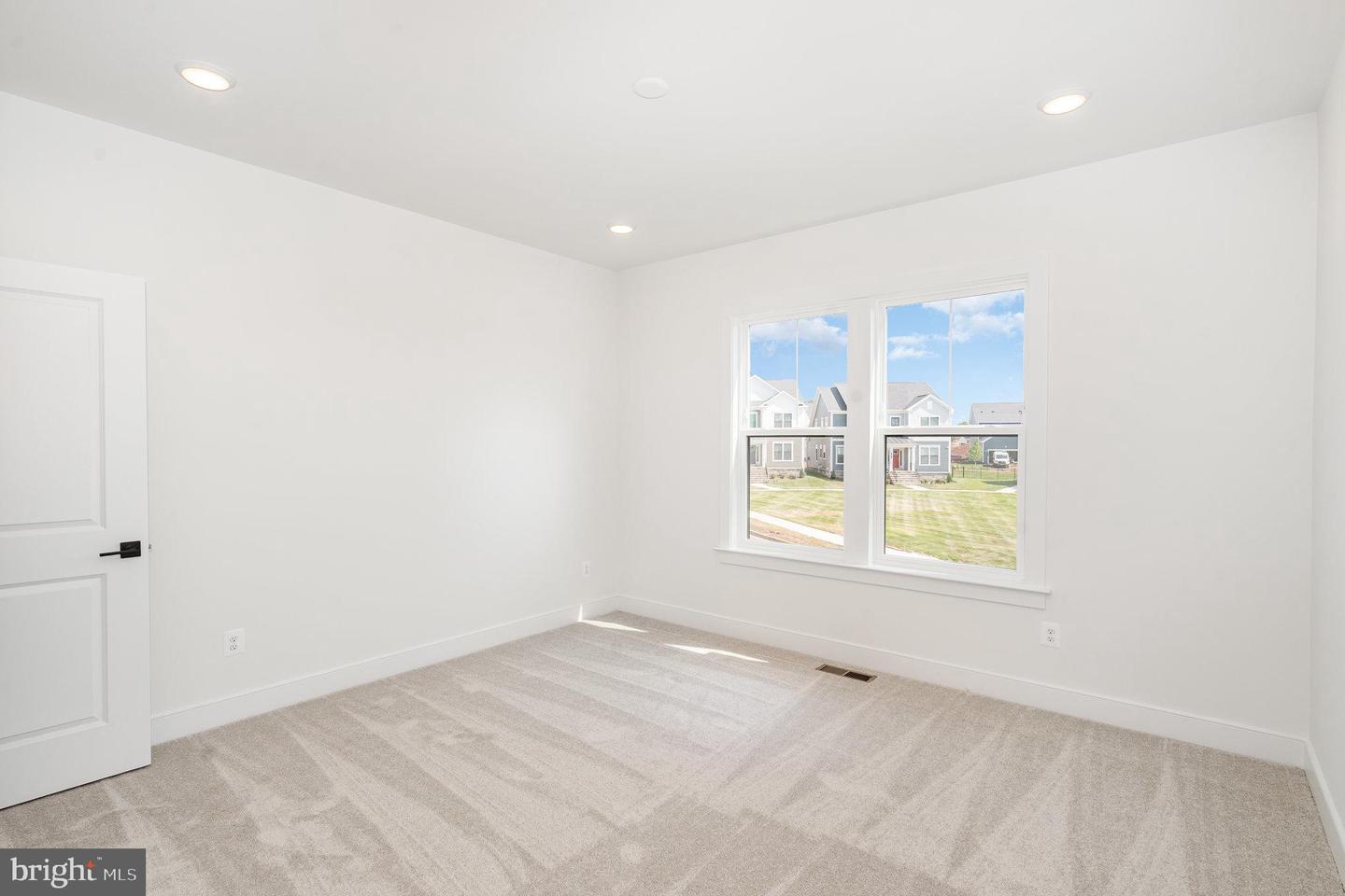 18389 SUGAR SNAP CIR, LEESBURG, Virginia 20176, 5 Bedrooms Bedrooms, ,5 BathroomsBathrooms,Residential,For sale,18389 SUGAR SNAP CIR,VALO2101248 MLS # VALO2101248