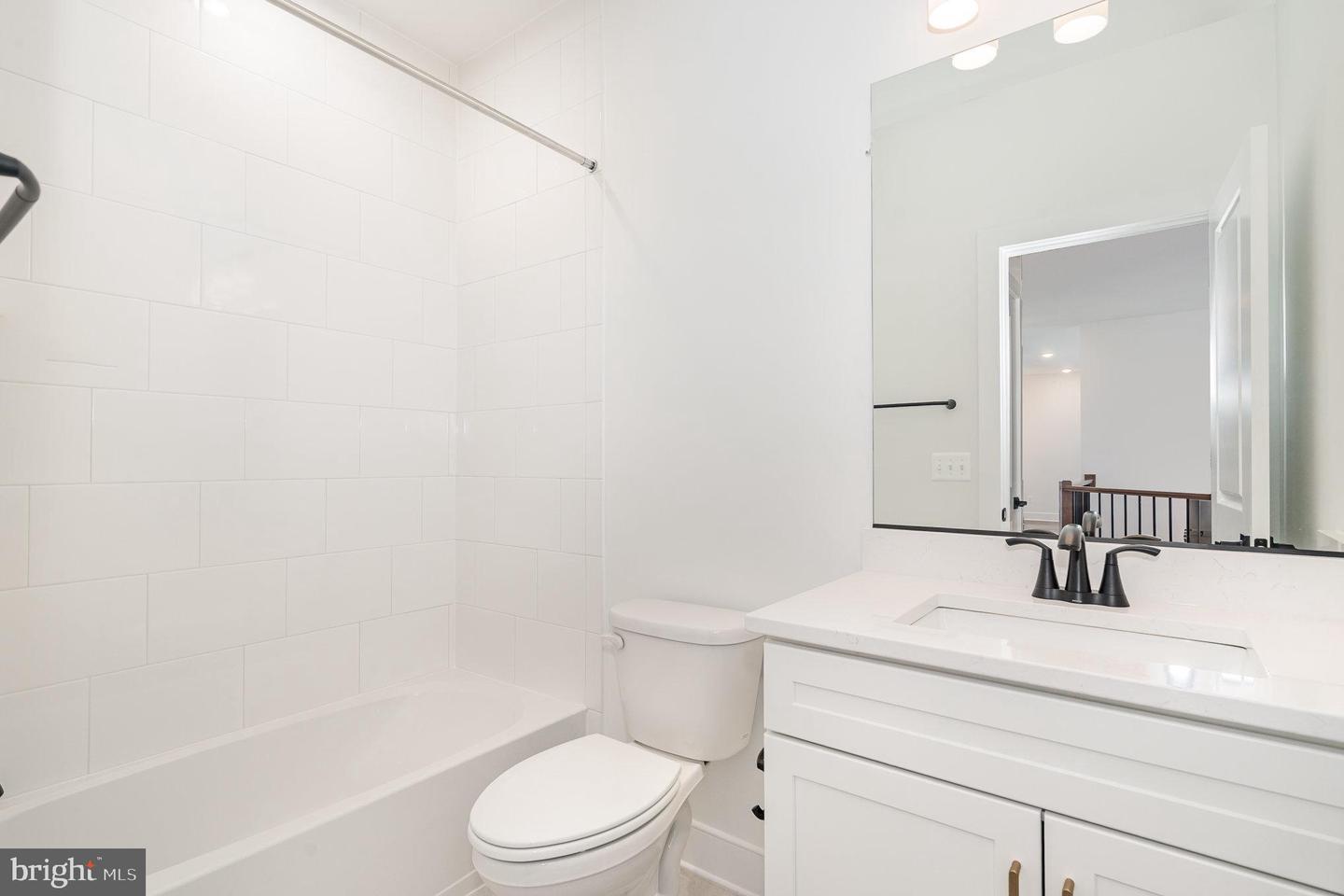 18389 SUGAR SNAP CIR, LEESBURG, Virginia 20176, 5 Bedrooms Bedrooms, ,5 BathroomsBathrooms,Residential,For sale,18389 SUGAR SNAP CIR,VALO2101248 MLS # VALO2101248