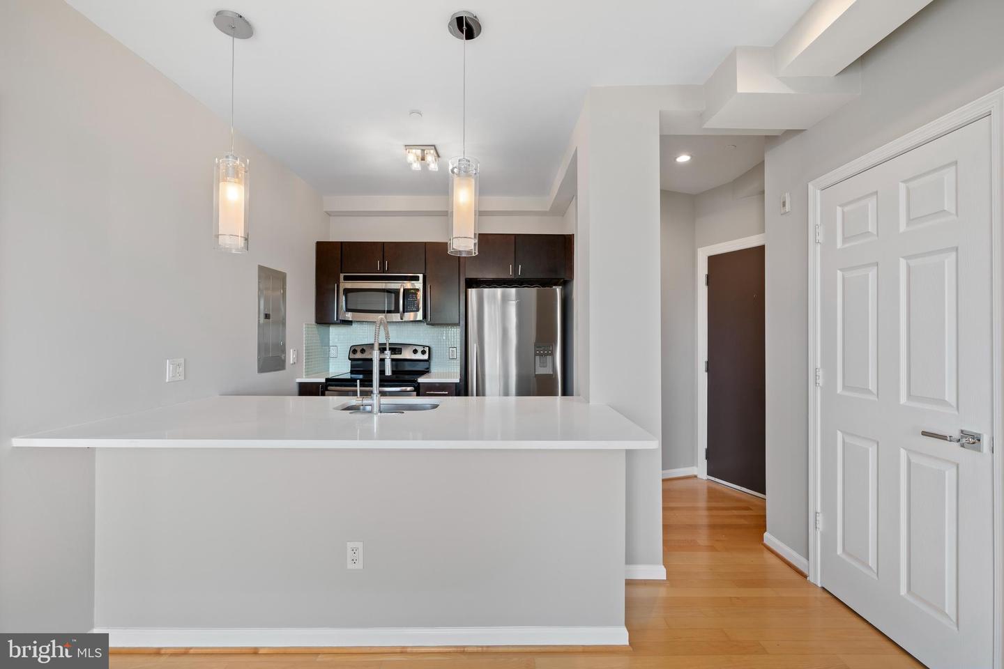329 RHODE ISLAND AVE NE #303, WASHINGTON, District Of Columbia 20002, 2 Bedrooms Bedrooms, 7 Rooms Rooms,2 BathroomsBathrooms,Residential,For sale,329 RHODE ISLAND AVE NE #303,DCDC2209074 MLS # DCDC2209074