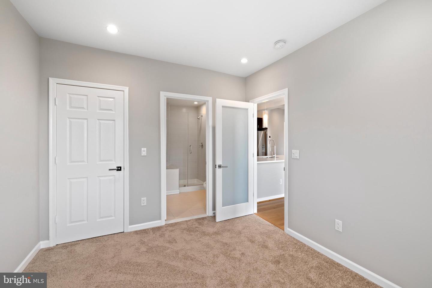 329 RHODE ISLAND AVE NE #303, WASHINGTON, District Of Columbia 20002, 2 Bedrooms Bedrooms, 7 Rooms Rooms,2 BathroomsBathrooms,Residential,For sale,329 RHODE ISLAND AVE NE #303,DCDC2209074 MLS # DCDC2209074