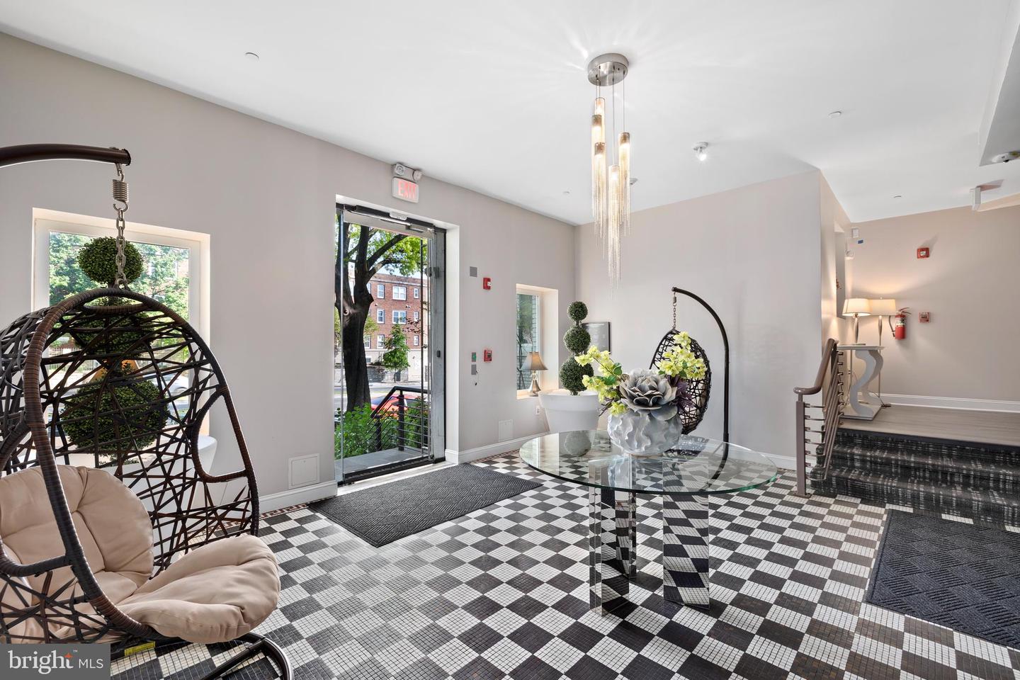 329 RHODE ISLAND AVE NE #303, WASHINGTON, District Of Columbia 20002, 2 Bedrooms Bedrooms, 7 Rooms Rooms,2 BathroomsBathrooms,Residential,For sale,329 RHODE ISLAND AVE NE #303,DCDC2209074 MLS # DCDC2209074
