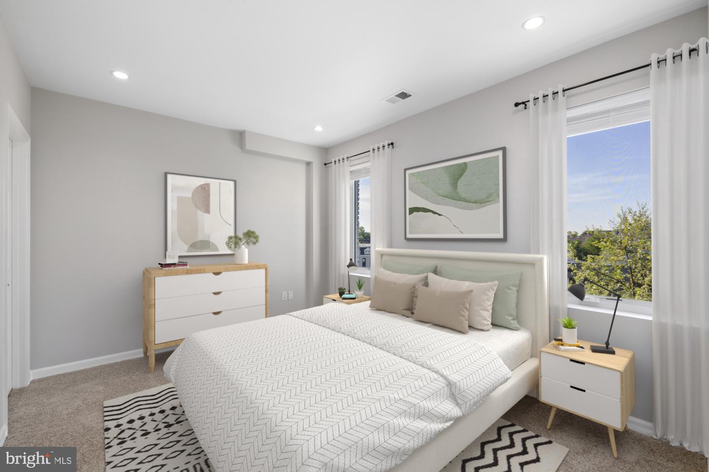 329 RHODE ISLAND AVE NE #303, WASHINGTON, District Of Columbia 20002, 2 Bedrooms Bedrooms, 7 Rooms Rooms,2 BathroomsBathrooms,Residential,For sale,329 RHODE ISLAND AVE NE #303,DCDC2209074 MLS # DCDC2209074