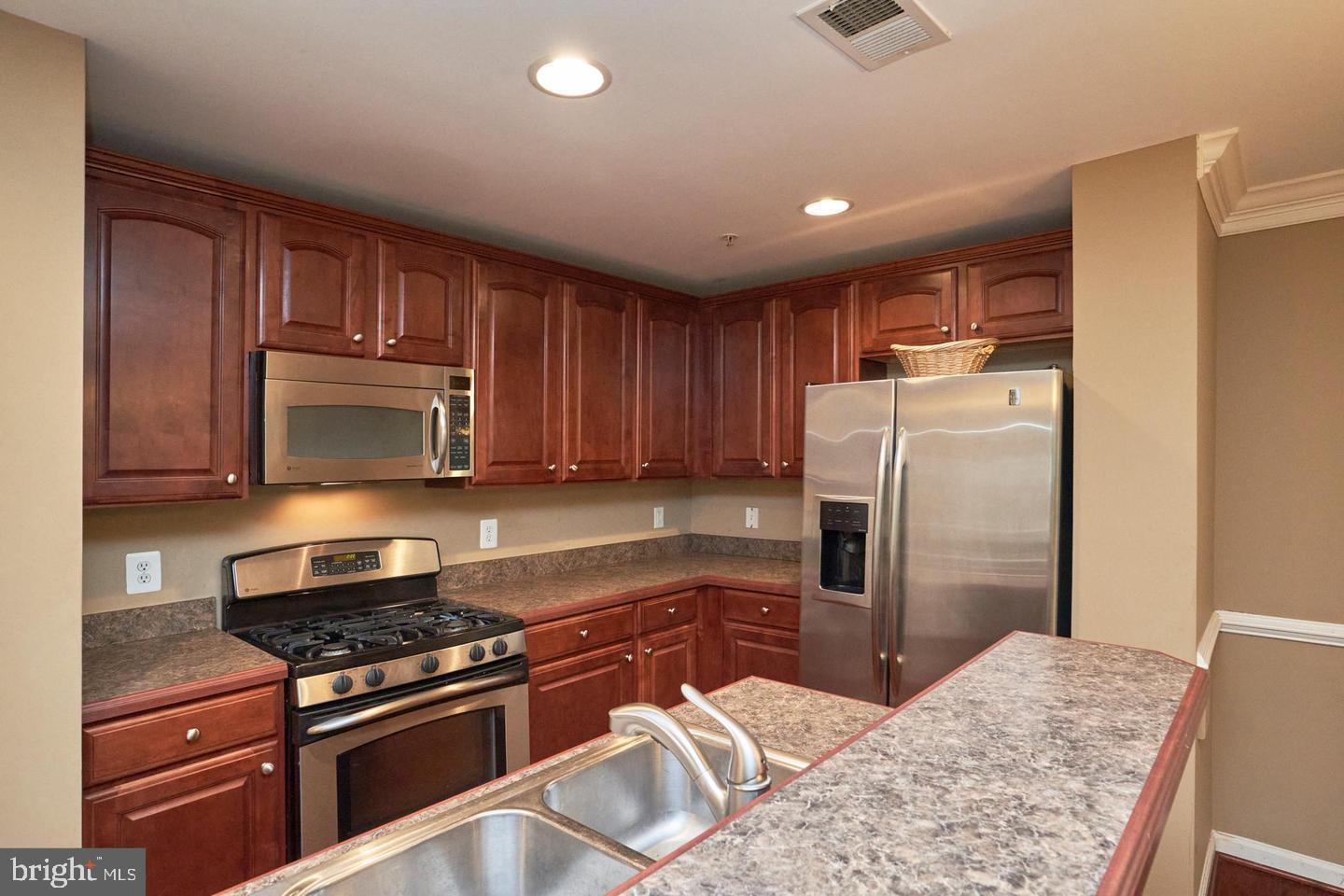 12466-A LIBERTY BRIDGE RD #103A, FAIRFAX, Virginia 22033, 2 Bedrooms Bedrooms, ,2 BathroomsBathrooms,Residential,For sale,12466-A LIBERTY BRIDGE RD #103A,VAFX2252916 MLS # VAFX2252916
