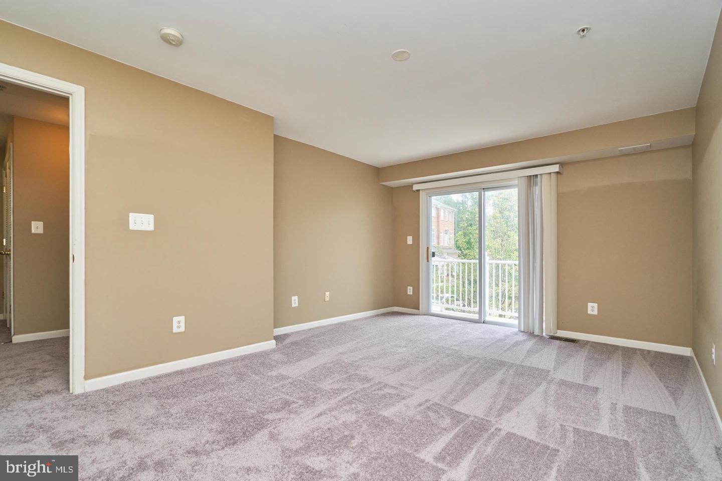 12466-A LIBERTY BRIDGE RD #103A, FAIRFAX, Virginia 22033, 2 Bedrooms Bedrooms, ,2 BathroomsBathrooms,Residential,For sale,12466-A LIBERTY BRIDGE RD #103A,VAFX2252916 MLS # VAFX2252916