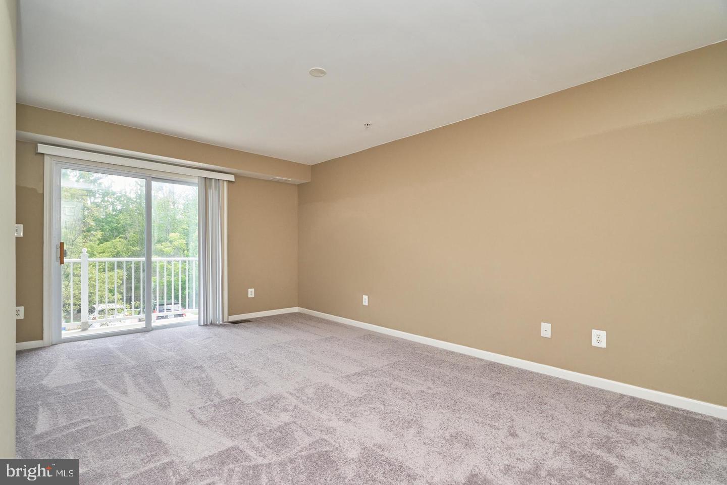 12466-A LIBERTY BRIDGE RD #103A, FAIRFAX, Virginia 22033, 2 Bedrooms Bedrooms, ,2 BathroomsBathrooms,Residential,For sale,12466-A LIBERTY BRIDGE RD #103A,VAFX2252916 MLS # VAFX2252916