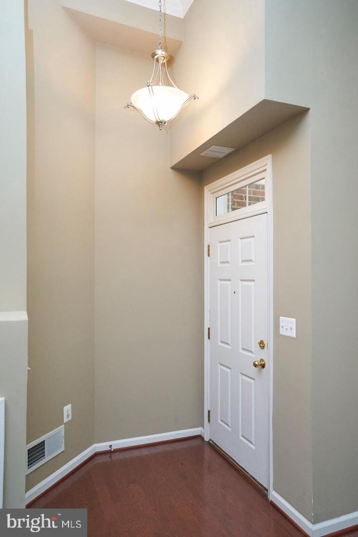 12466-A LIBERTY BRIDGE RD #103A, FAIRFAX, Virginia 22033, 2 Bedrooms Bedrooms, ,2 BathroomsBathrooms,Residential,For sale,12466-A LIBERTY BRIDGE RD #103A,VAFX2252916 MLS # VAFX2252916