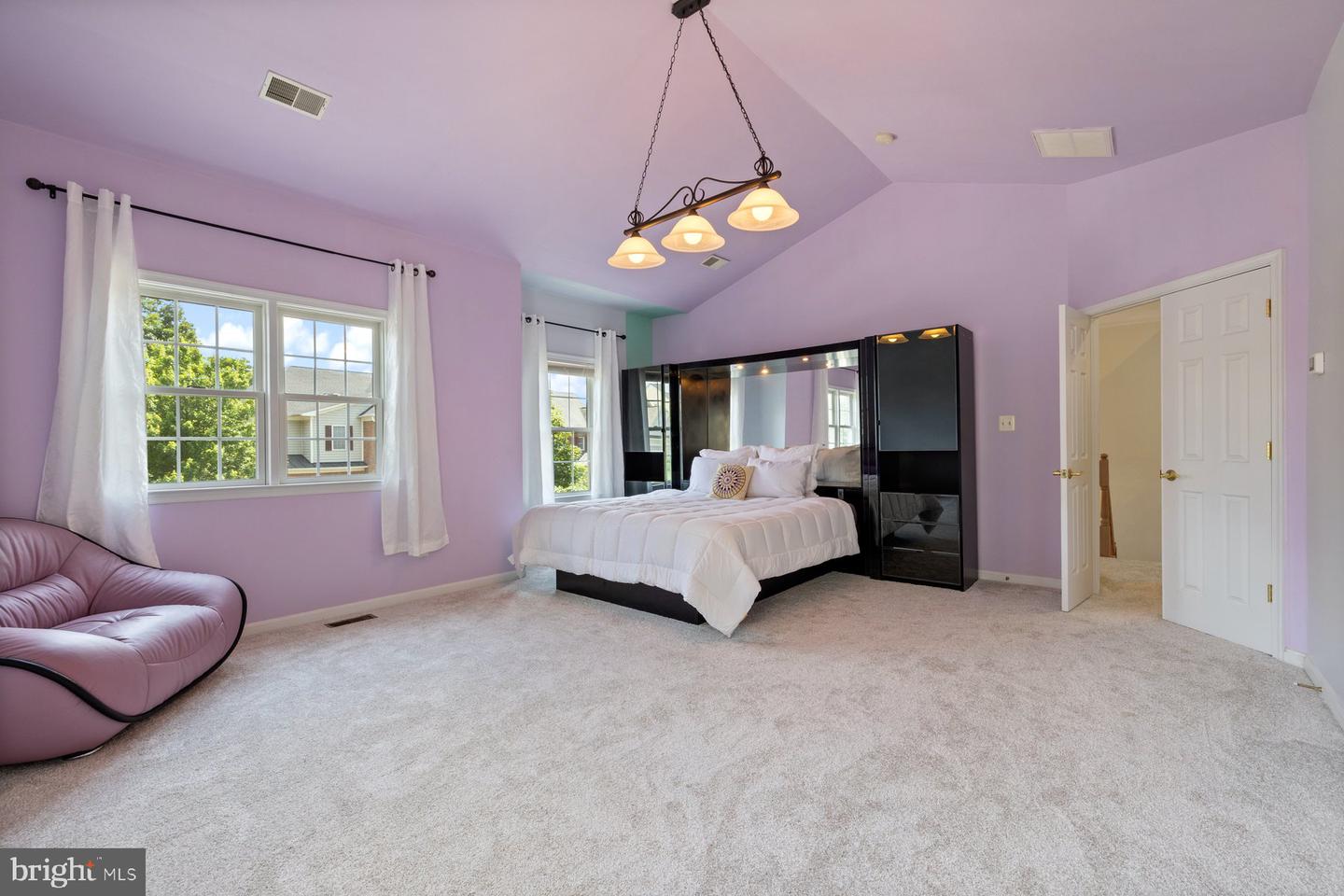 43656 RIVERPOINT DR, LEESBURG, Virginia 20176, 5 Bedrooms Bedrooms, ,3 BathroomsBathrooms,Residential,For sale,43656 RIVERPOINT DR,VALO2100990 MLS # VALO2100990