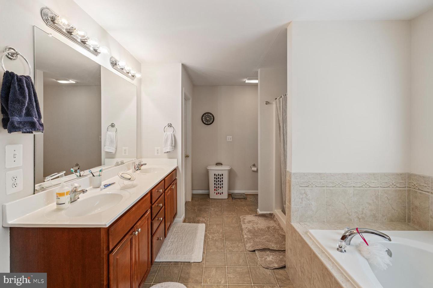 1357 HORSESHOE CIR, WOODSTOCK, Virginia 22664, 3 Bedrooms Bedrooms, ,2 BathroomsBathrooms,Residential,For sale,1357 HORSESHOE CIR,VASH2011888 MLS # VASH2011888