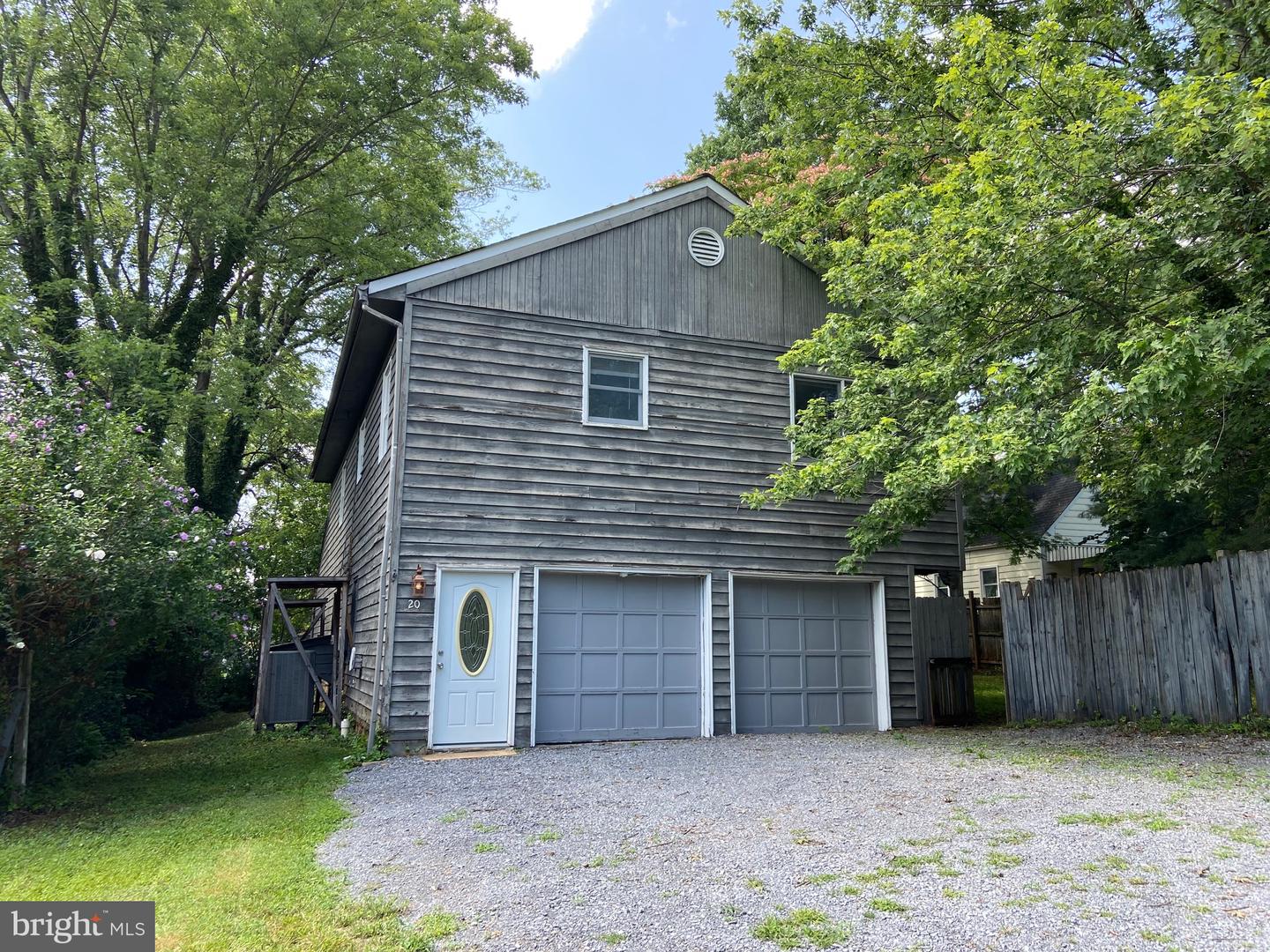 20 N CALHOUN ST, WARRENTON, Virginia 20186, 4 Bedrooms Bedrooms, ,3 BathroomsBathrooms,Residential,For sale,20 N CALHOUN ST,VAFQ2017298 MLS # VAFQ2017298