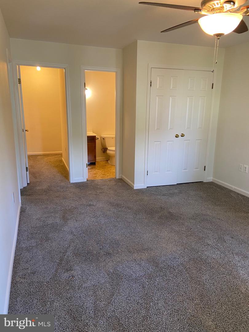 20 N CALHOUN ST, WARRENTON, Virginia 20186, 4 Bedrooms Bedrooms, ,3 BathroomsBathrooms,Residential,For sale,20 N CALHOUN ST,VAFQ2017298 MLS # VAFQ2017298