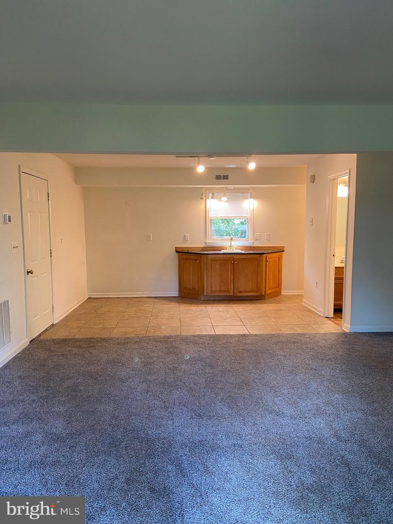 20 N CALHOUN ST, WARRENTON, Virginia 20186, 4 Bedrooms Bedrooms, ,3 BathroomsBathrooms,Residential,For sale,20 N CALHOUN ST,VAFQ2017298 MLS # VAFQ2017298