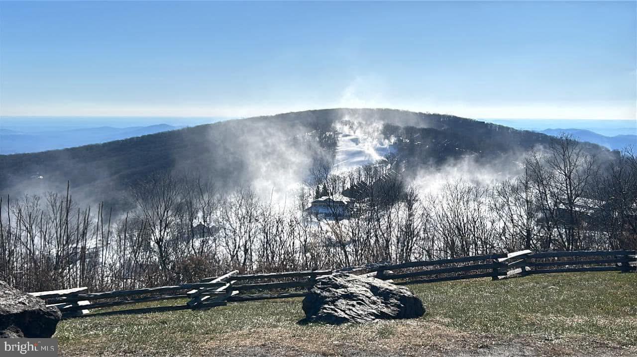 203 TIMBERS, WINTERGREEN, Virginia 22967, 1 Bedroom Bedrooms, 2 Rooms Rooms,1 BathroomBathrooms,Residential,For sale,203 TIMBERS,VANL2000576 MLS # VANL2000576