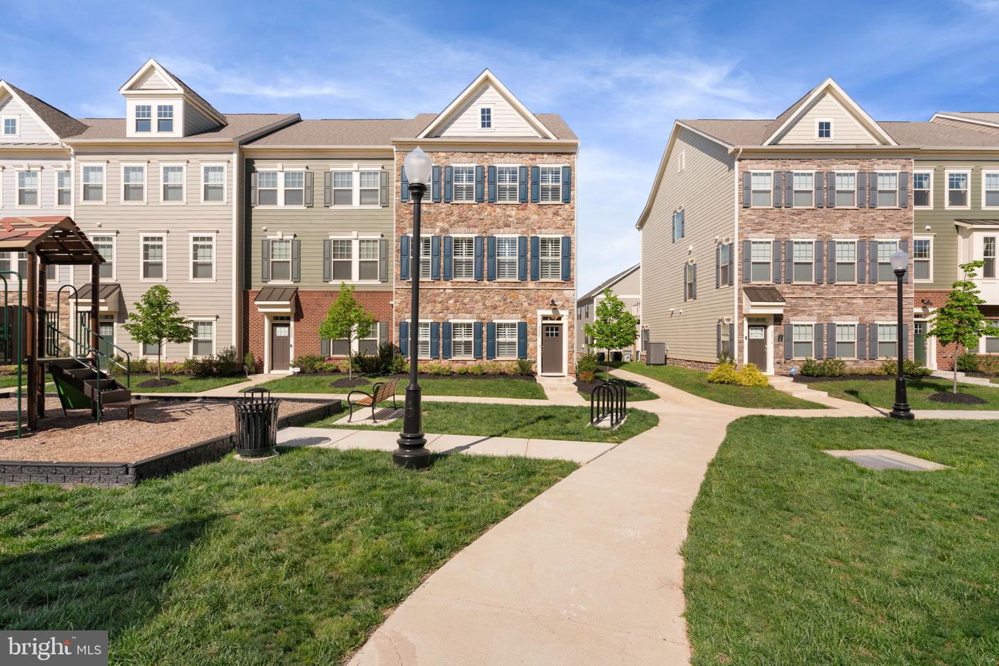 9520 BARNES LOOP, MANASSAS, Virginia 20110, 3 Bedrooms Bedrooms, ,3 BathroomsBathrooms,Residential,For sale,9520 BARNES LOOP,VAMN2008622 MLS # VAMN2008622