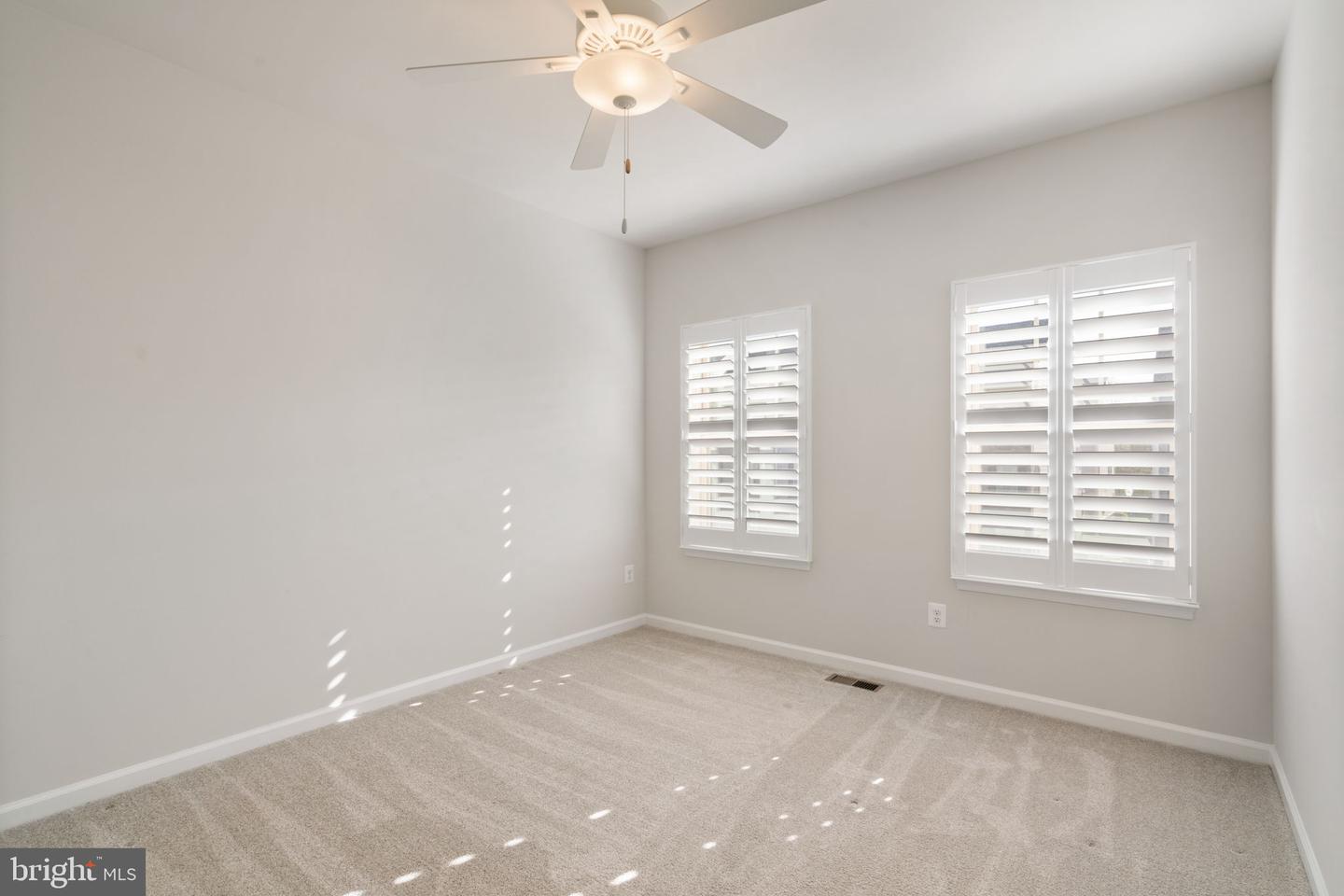 9520 BARNES LOOP, MANASSAS, Virginia 20110, 3 Bedrooms Bedrooms, ,3 BathroomsBathrooms,Residential,For sale,9520 BARNES LOOP,VAMN2008622 MLS # VAMN2008622