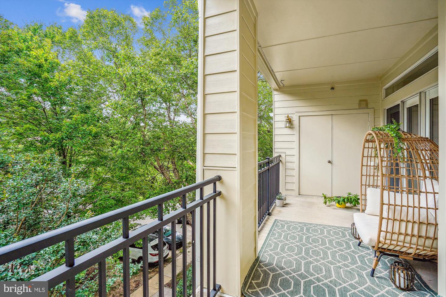 1334 GARDEN WALL CIR #406, RESTON, Virginia 20194, 2 Bedrooms Bedrooms, ,2 BathroomsBathrooms,Residential,For sale,1334 GARDEN WALL CIR #406,VAFX2253158 MLS # VAFX2253158