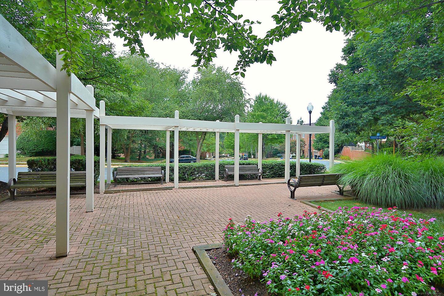 1334 GARDEN WALL CIR #406, RESTON, Virginia 20194, 2 Bedrooms Bedrooms, ,2 BathroomsBathrooms,Residential,For sale,1334 GARDEN WALL CIR #406,VAFX2253158 MLS # VAFX2253158