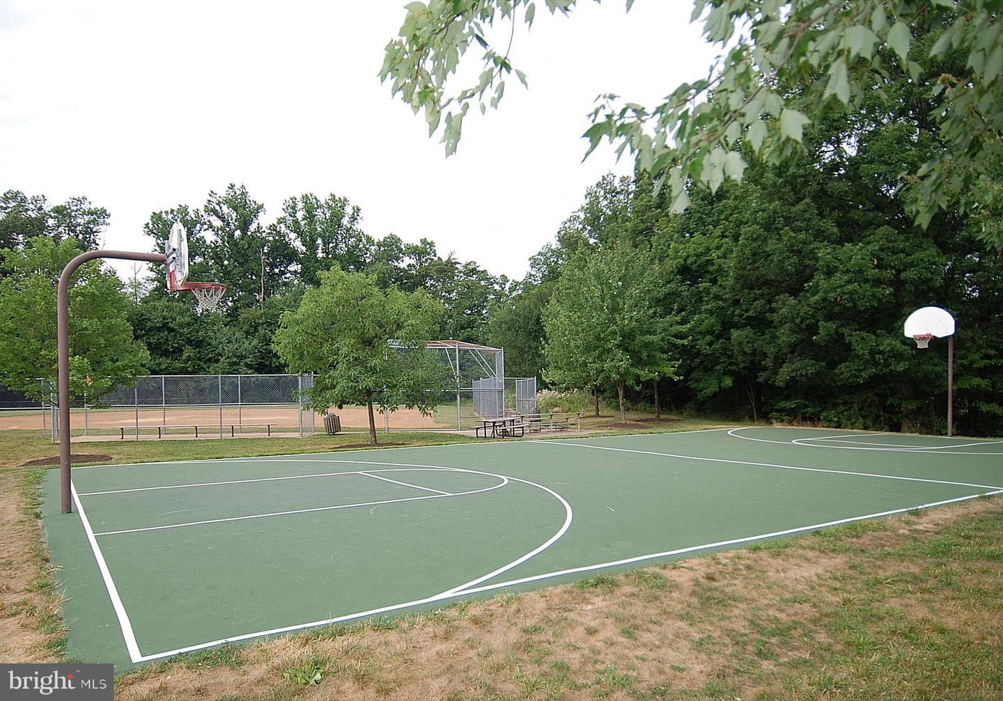 1334 GARDEN WALL CIR #406, RESTON, Virginia 20194, 2 Bedrooms Bedrooms, ,2 BathroomsBathrooms,Residential,For sale,1334 GARDEN WALL CIR #406,VAFX2253158 MLS # VAFX2253158