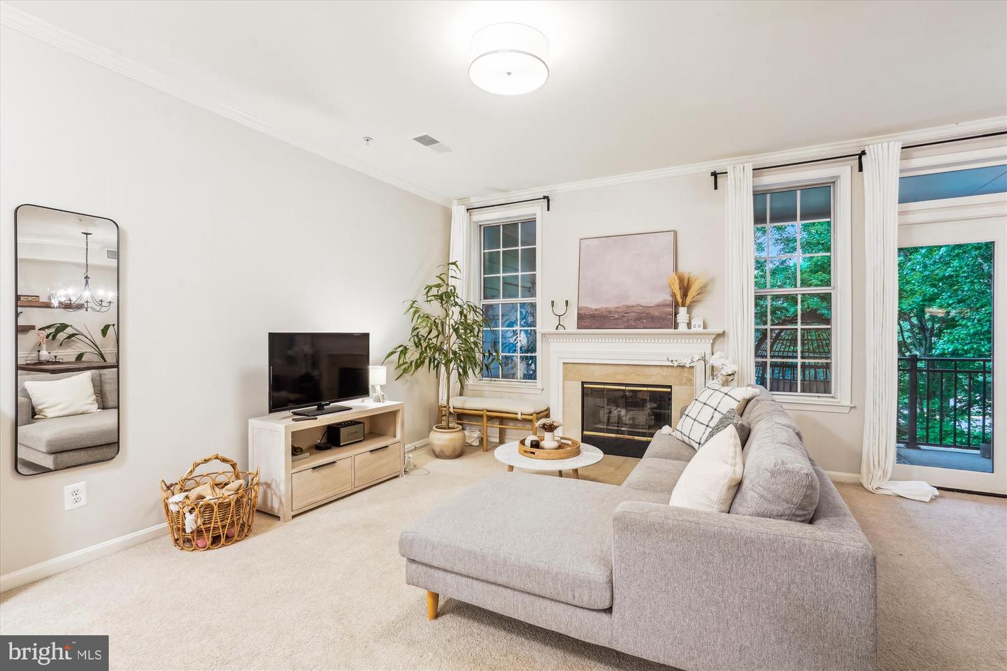 1334 GARDEN WALL CIR #406, RESTON, Virginia 20194, 2 Bedrooms Bedrooms, ,2 BathroomsBathrooms,Residential,For sale,1334 GARDEN WALL CIR #406,VAFX2253158 MLS # VAFX2253158