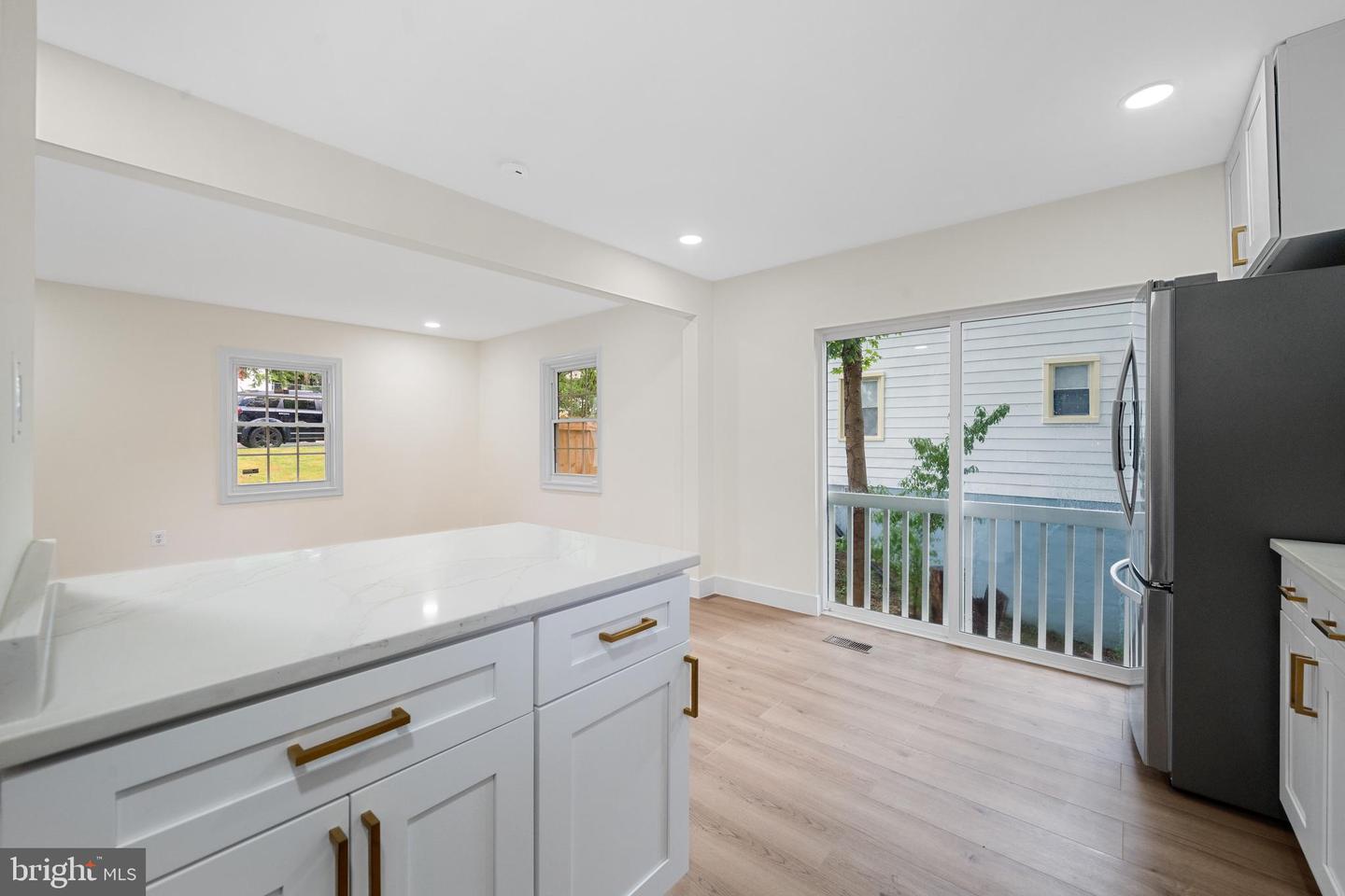 2316 FORT DR, ALEXANDRIA, Virginia 22303, 5 Bedrooms Bedrooms, ,2 BathroomsBathrooms,Residential,For sale,2316 FORT DR,VAFX2253202 MLS # VAFX2253202