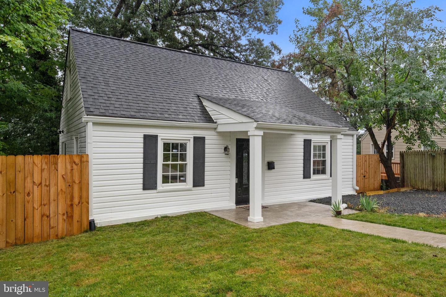 2316 FORT DR, ALEXANDRIA, Virginia 22303, 5 Bedrooms Bedrooms, ,2 BathroomsBathrooms,Residential,For sale,2316 FORT DR,VAFX2253202 MLS # VAFX2253202