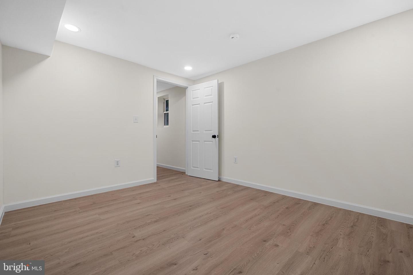 2316 FORT DR, ALEXANDRIA, Virginia 22303, 5 Bedrooms Bedrooms, ,2 BathroomsBathrooms,Residential,For sale,2316 FORT DR,VAFX2253202 MLS # VAFX2253202