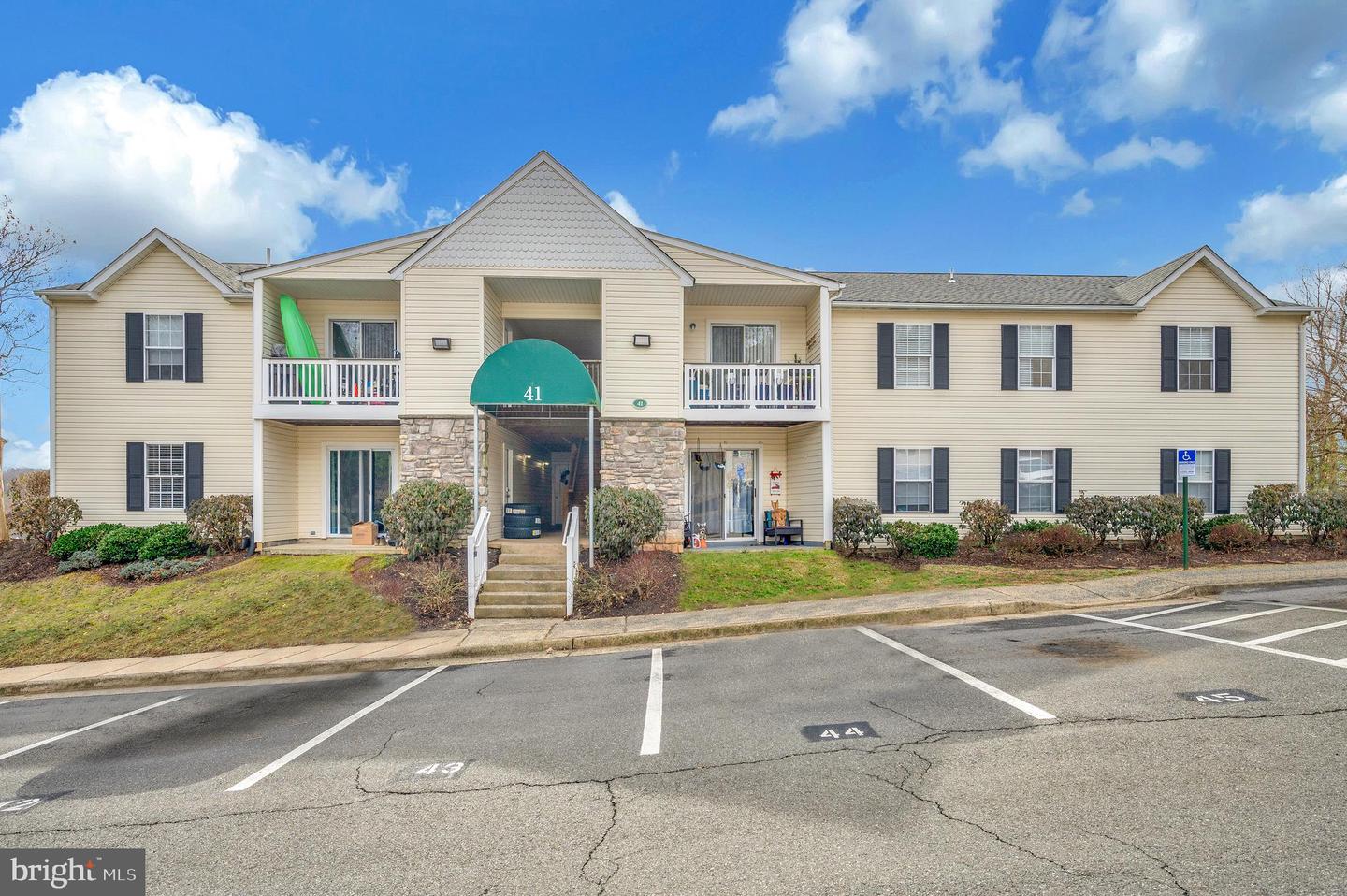 41 SMOKEWOOD CT #41200, STAFFORD, Virginia 22554, 3 Bedrooms Bedrooms, ,2 BathroomsBathrooms,Residential,For sale,41 SMOKEWOOD CT #41200,VAST2040478 MLS # VAST2040478
