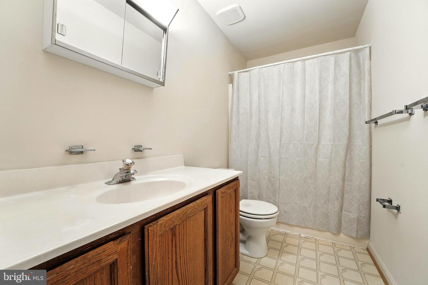 7637 WANKOMA DR, REMINGTON, Virginia 22734, 2 Bedrooms Bedrooms, ,1 BathroomBathrooms,Residential,For sale,7637 WANKOMA DR,VAFQ2017322 MLS # VAFQ2017322