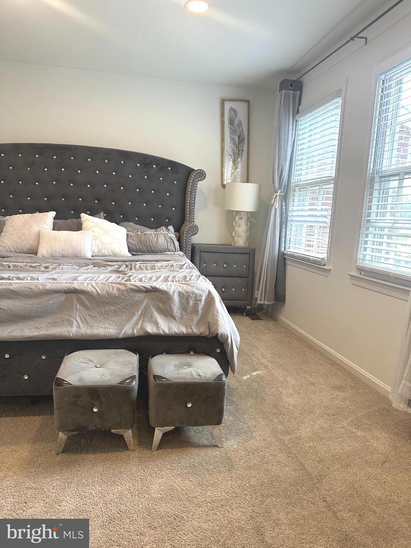 1043-B MARGATE CT, STERLING, Virginia 20164, 3 Bedrooms Bedrooms, ,2 BathroomsBathrooms,Residential,For sale,1043-B MARGATE CT,VALO2101210 MLS # VALO2101210