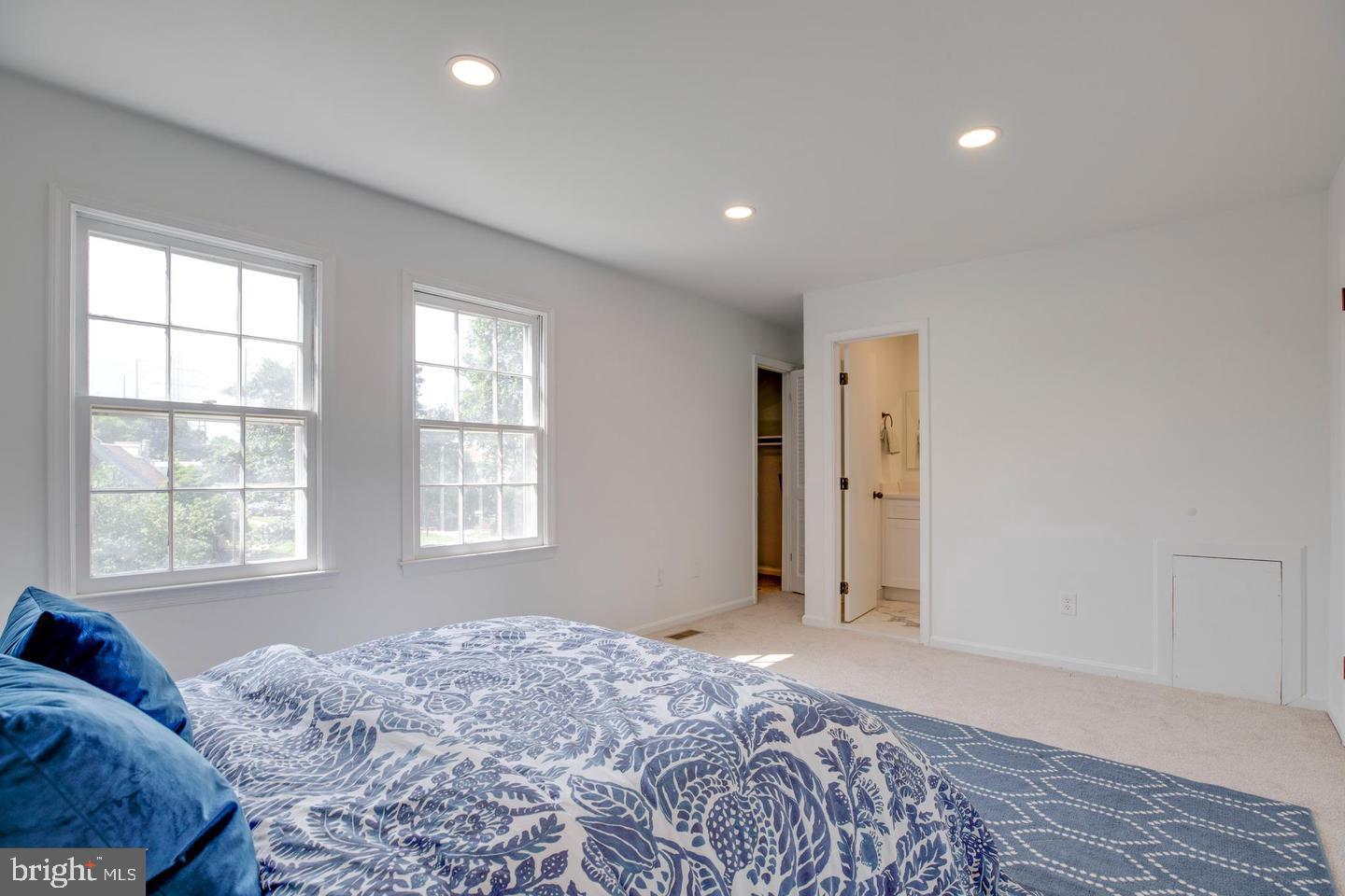 1043-B MARGATE CT, STERLING, Virginia 20164, 3 Bedrooms Bedrooms, ,2 BathroomsBathrooms,Residential,For sale,1043-B MARGATE CT,VALO2101210 MLS # VALO2101210