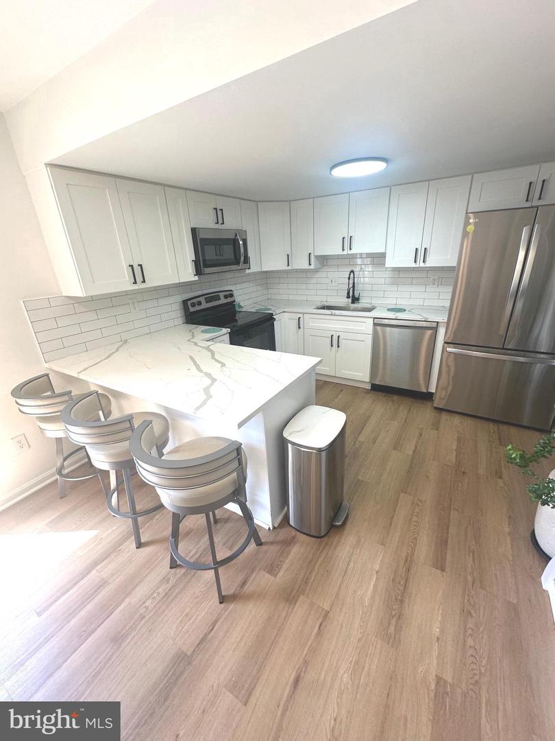 1043-B MARGATE CT, STERLING, Virginia 20164, 3 Bedrooms Bedrooms, ,2 BathroomsBathrooms,Residential,For sale,1043-B MARGATE CT,VALO2101210 MLS # VALO2101210