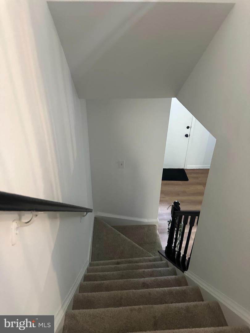 1043-B MARGATE CT, STERLING, Virginia 20164, 3 Bedrooms Bedrooms, ,2 BathroomsBathrooms,Residential,For sale,1043-B MARGATE CT,VALO2101210 MLS # VALO2101210
