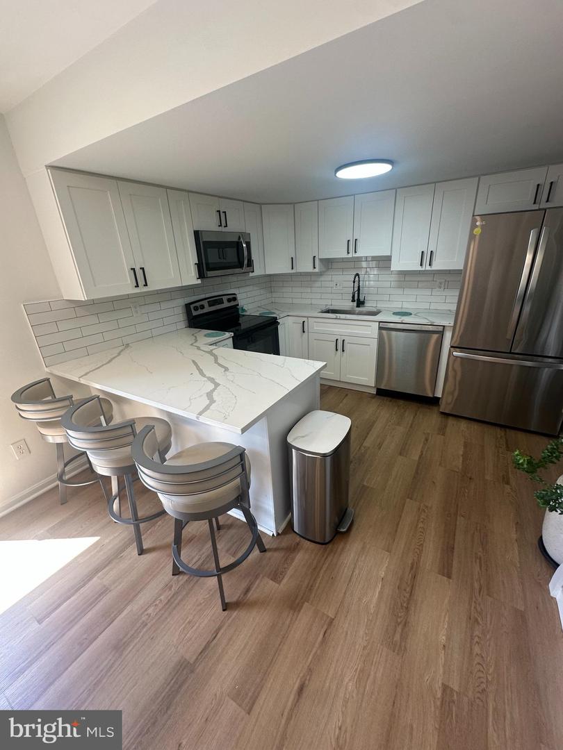 1043-B MARGATE CT, STERLING, Virginia 20164, 3 Bedrooms Bedrooms, ,2 BathroomsBathrooms,Residential,For sale,1043-B MARGATE CT,VALO2101210 MLS # VALO2101210